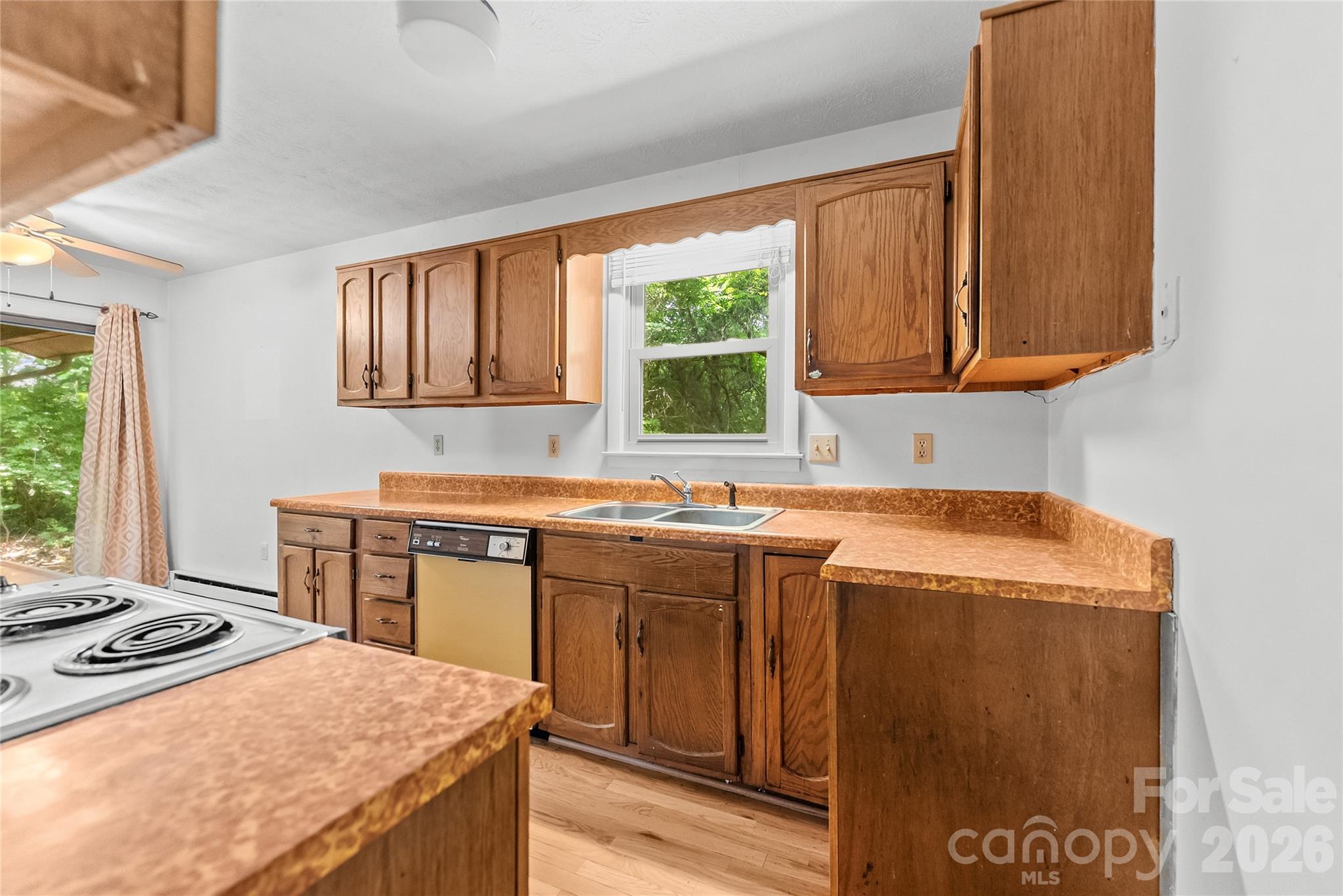 100 Stonewall Avenue Property Photo 24