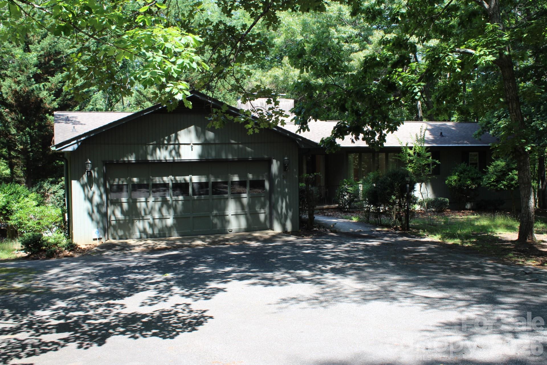 30 Oak Lane Property Photo 3