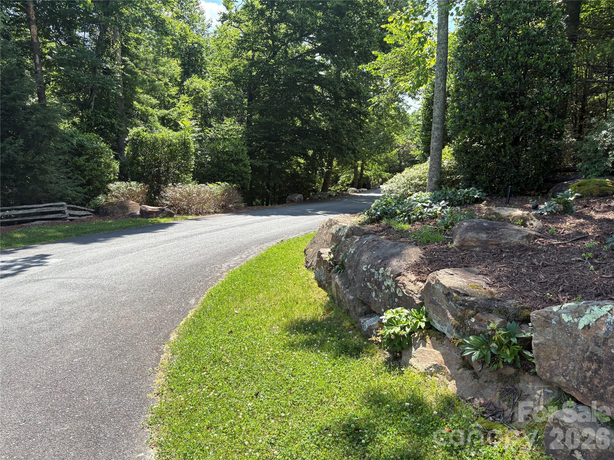 239 Stone Valley Way Property Photo 4