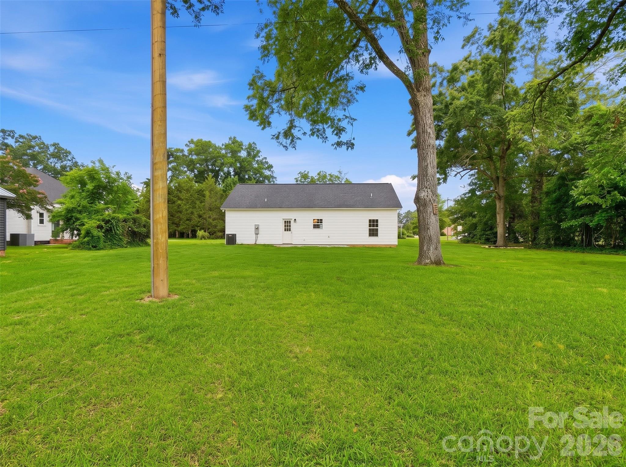 354 Hart Street Property Photo 14