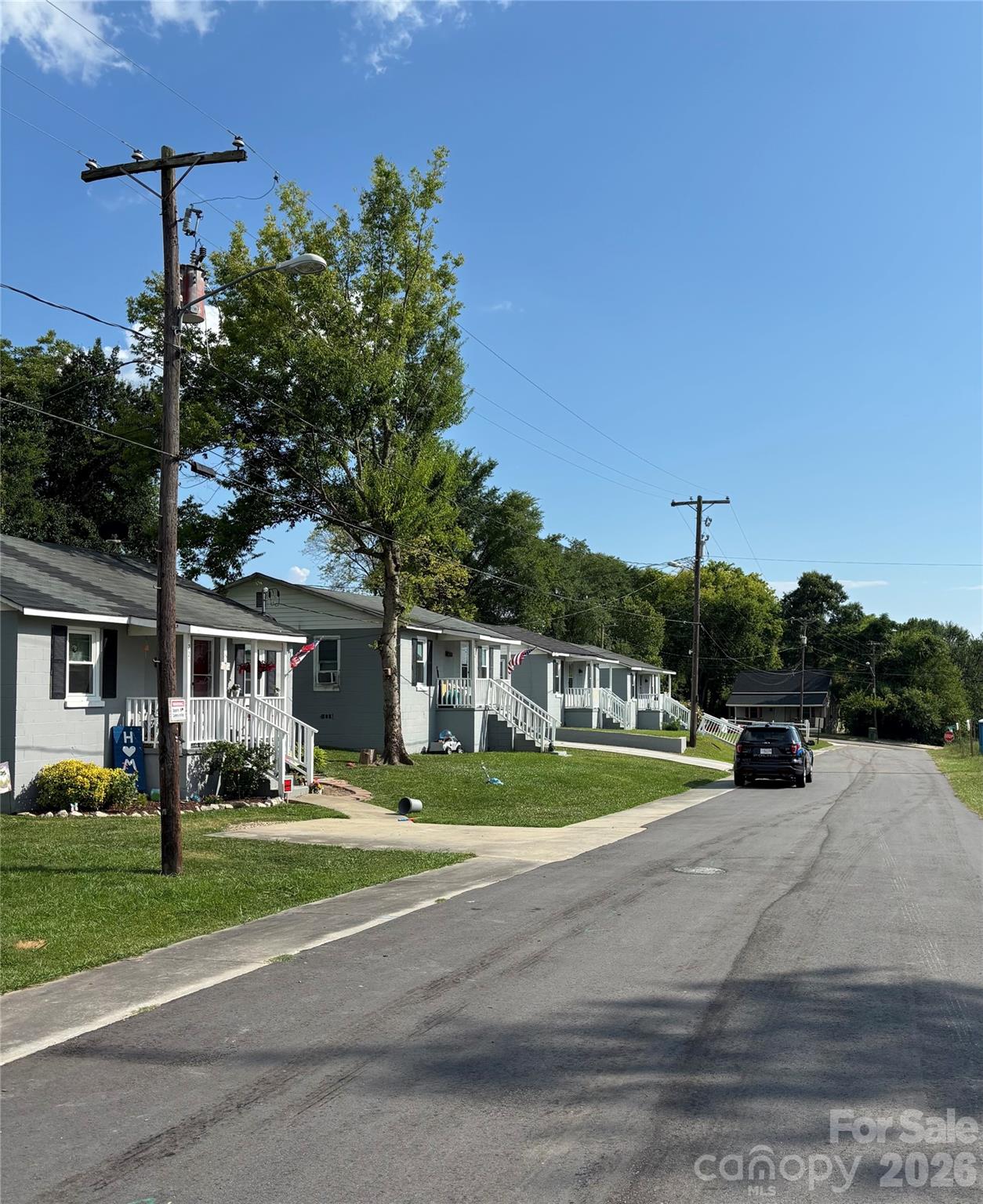 209 Rickenbacker Street Property Photo 17