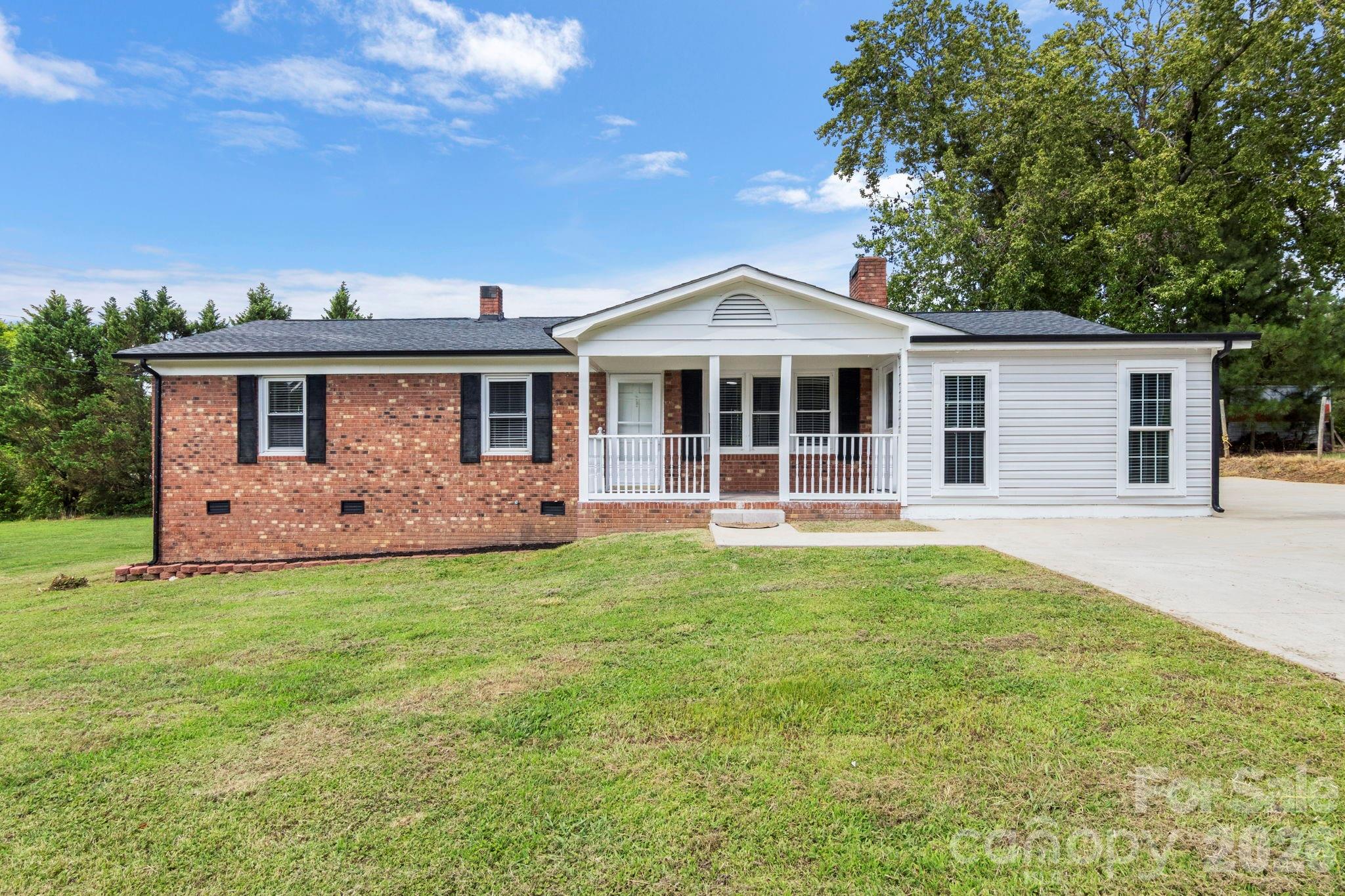 904 Long Street Property Photo 1