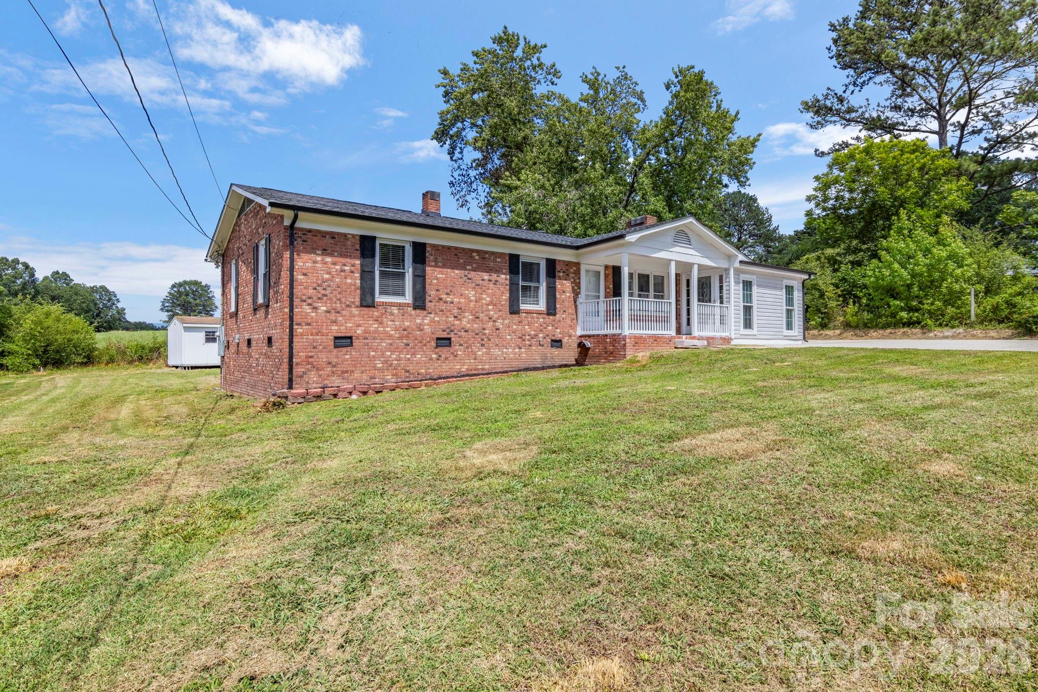 904 Long Street Property Photo 3