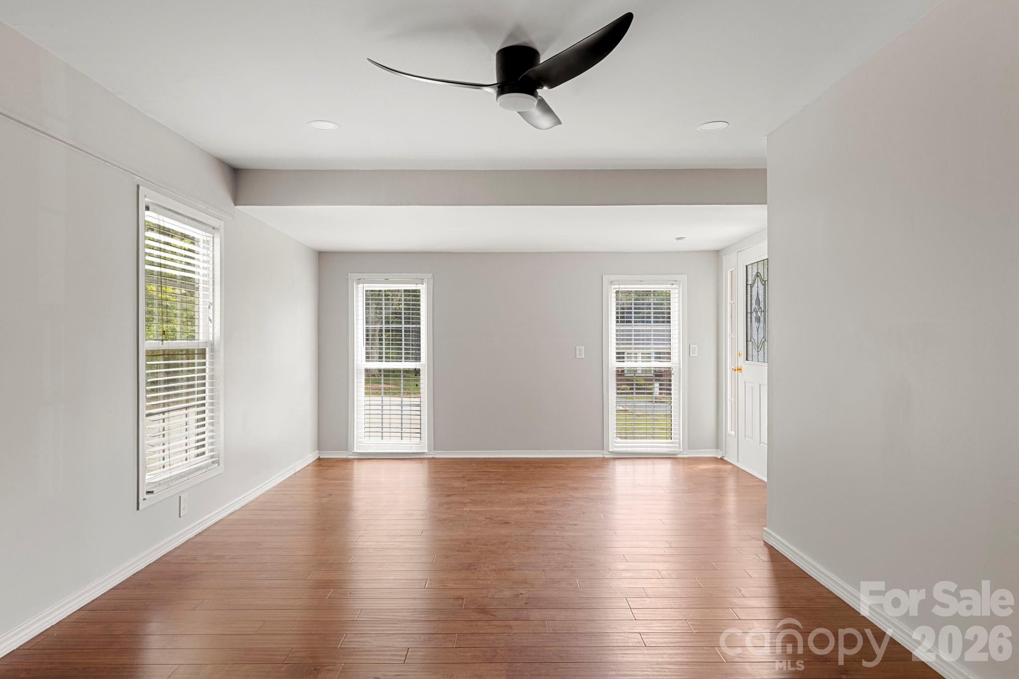 904 Long Street Property Photo 4