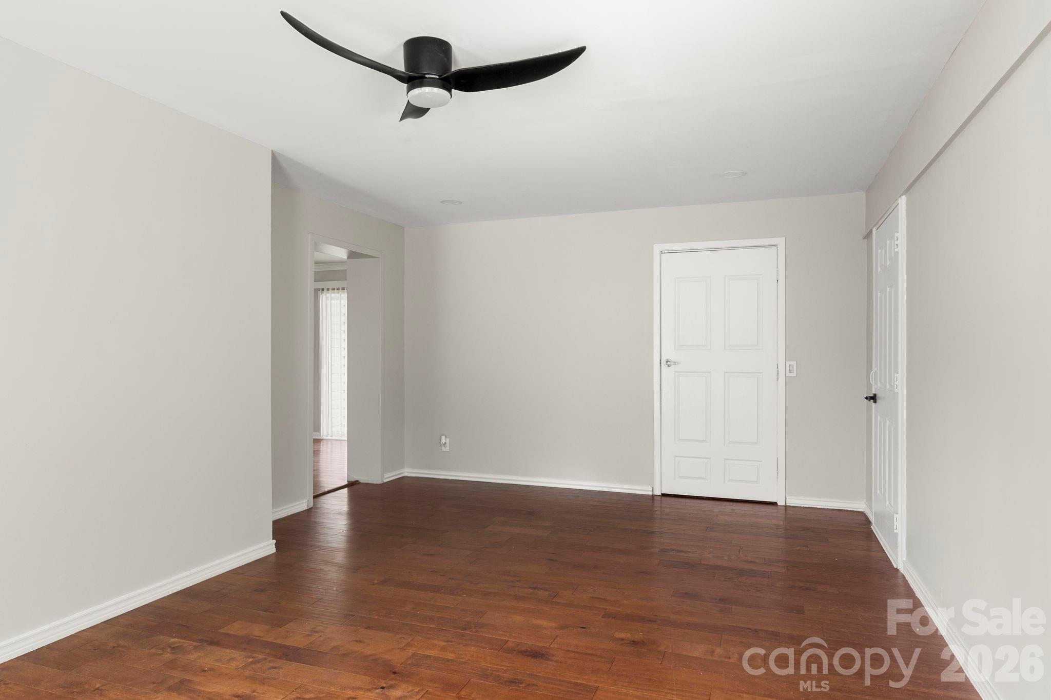904 Long Street Property Photo 6