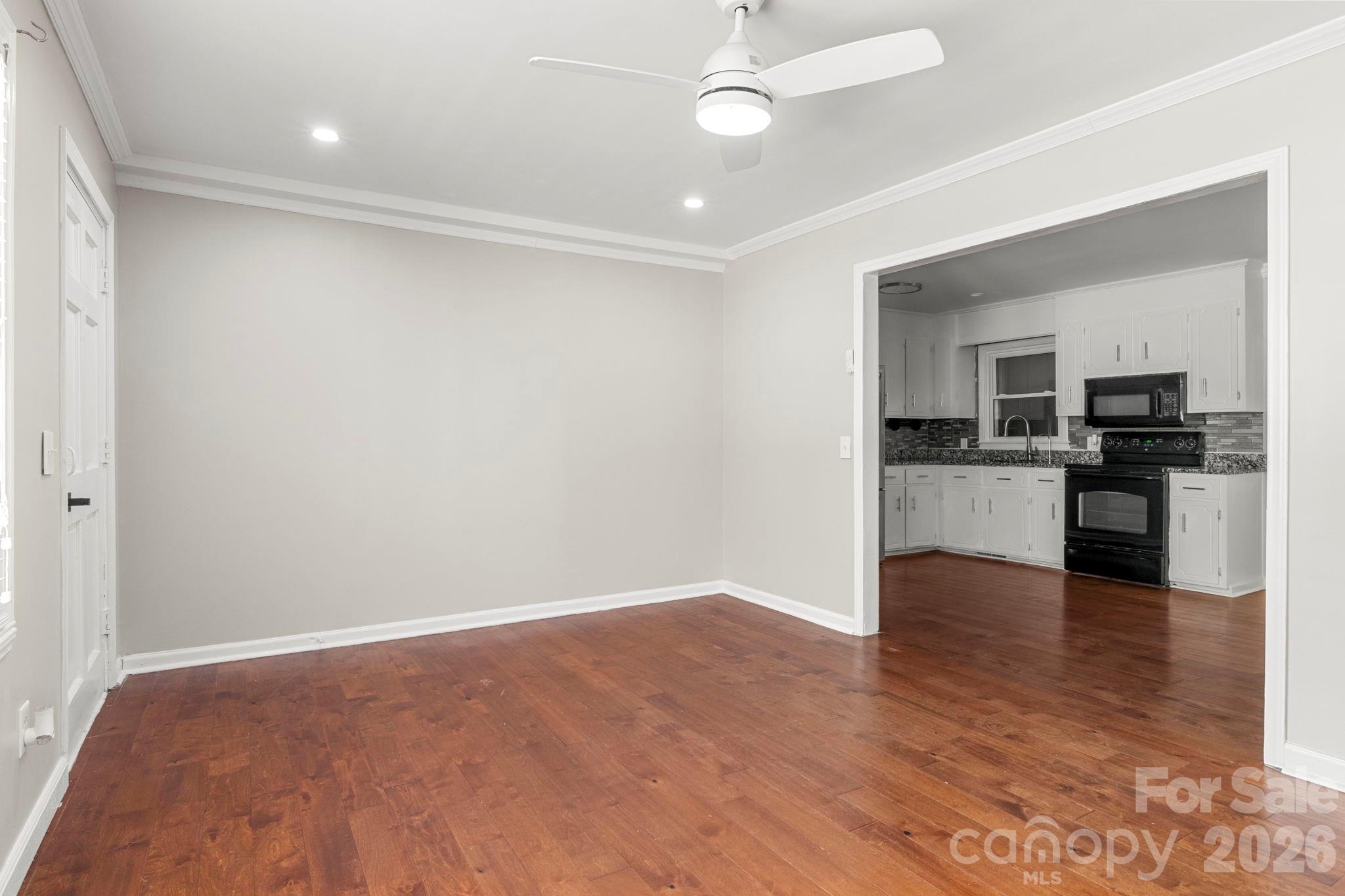 904 Long Street Property Photo 14