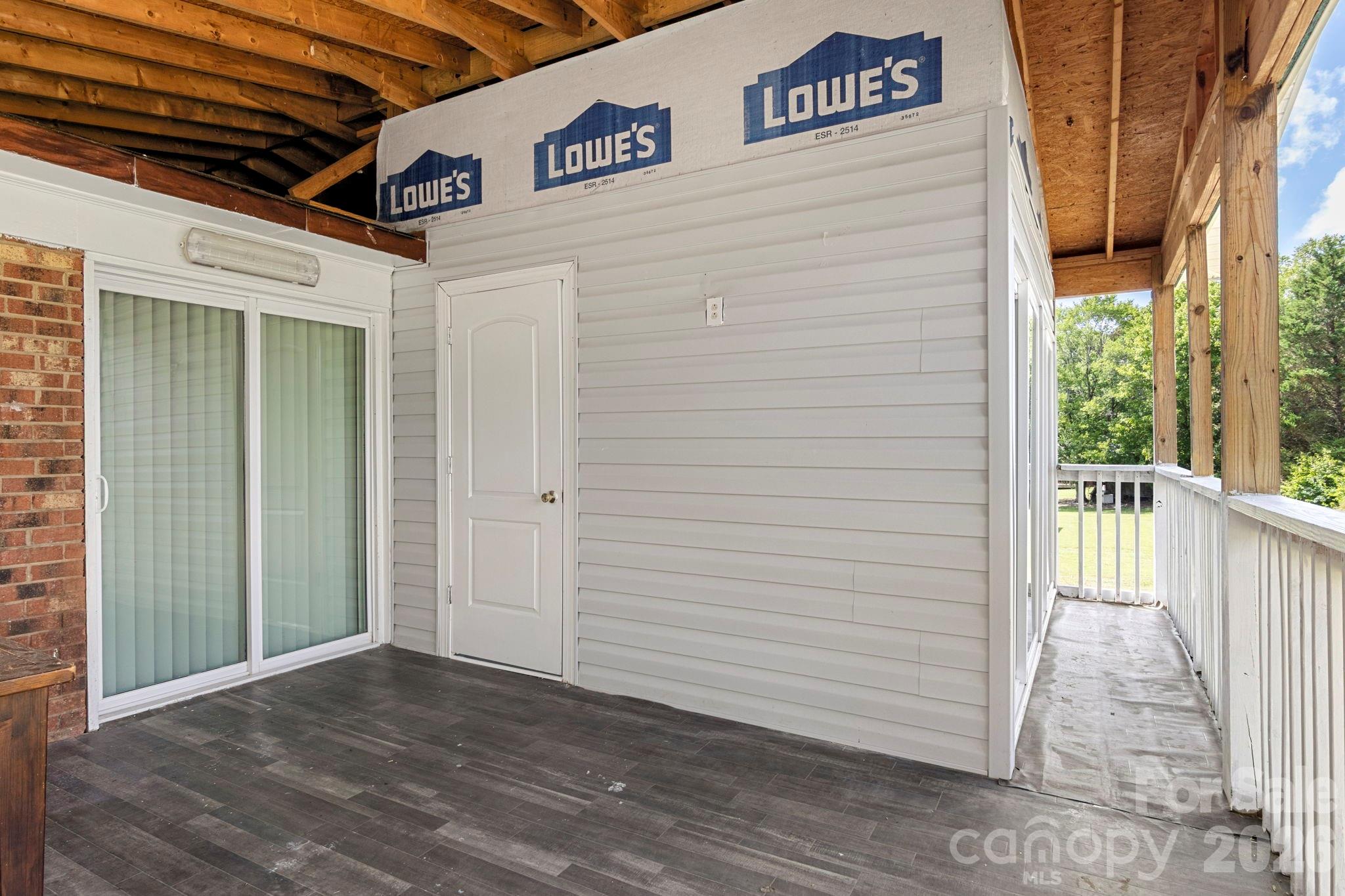 904 Long Street Property Photo 23