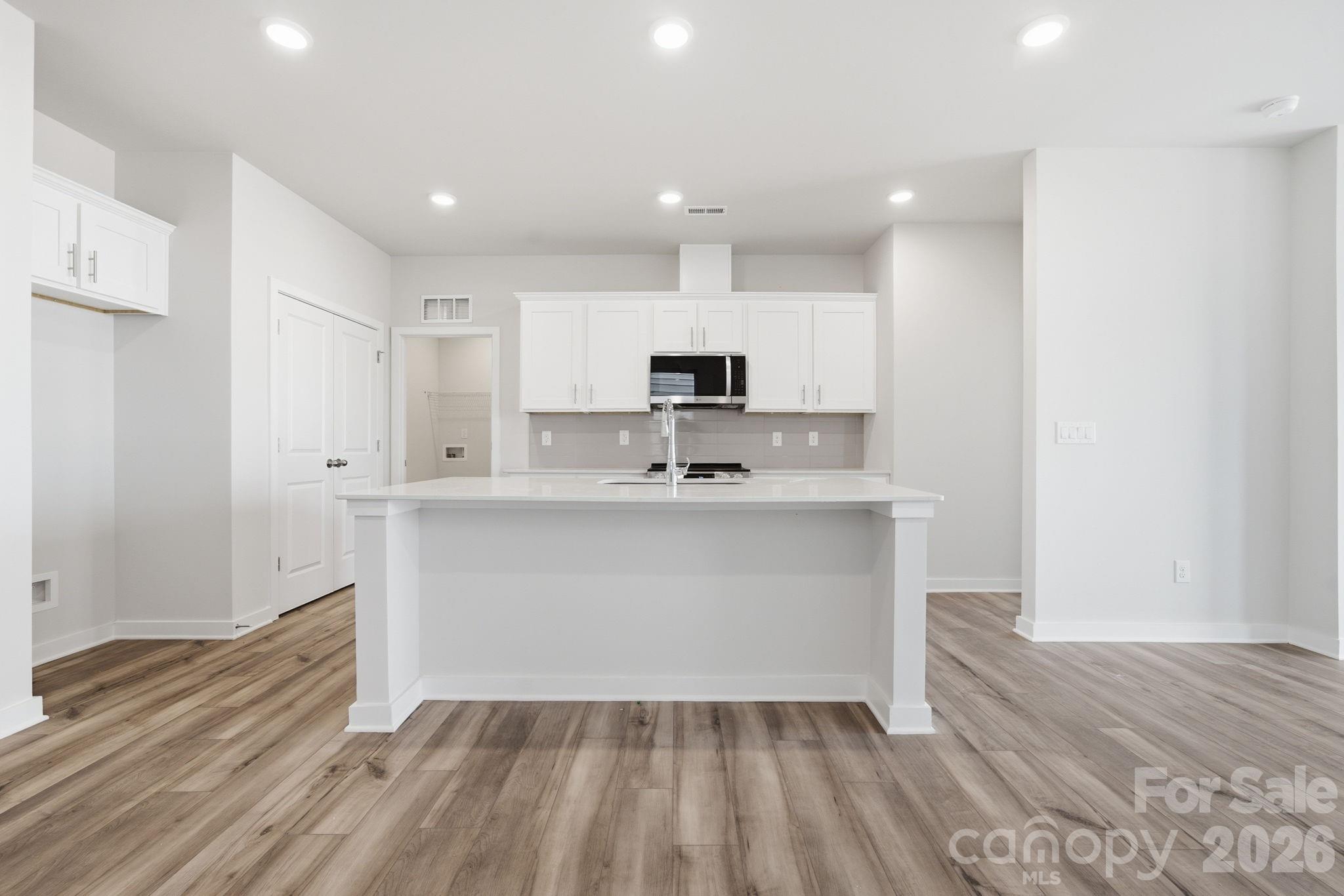 2942 31st Street Property Photo 5