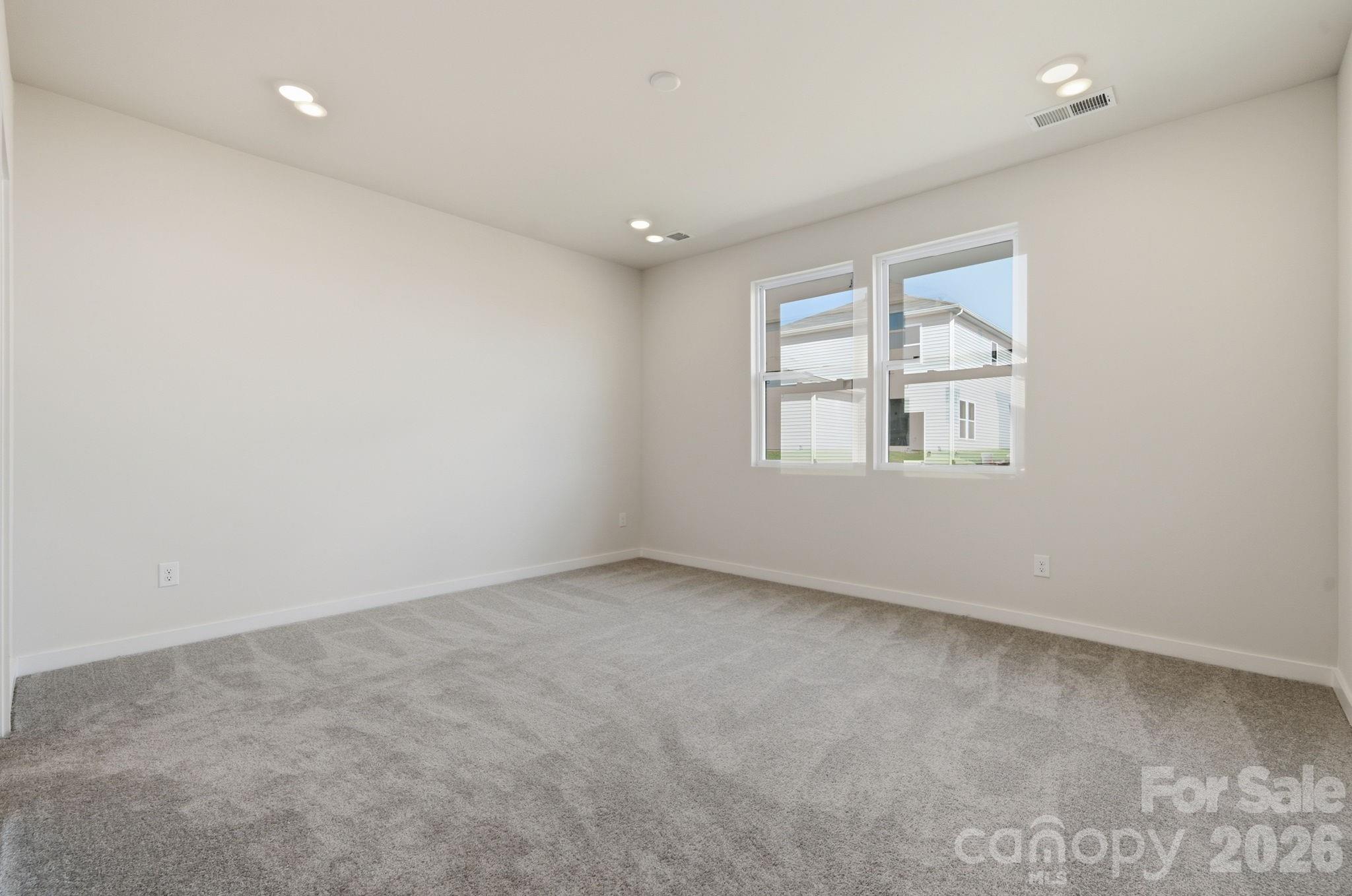 2942 31st Street Property Photo 8