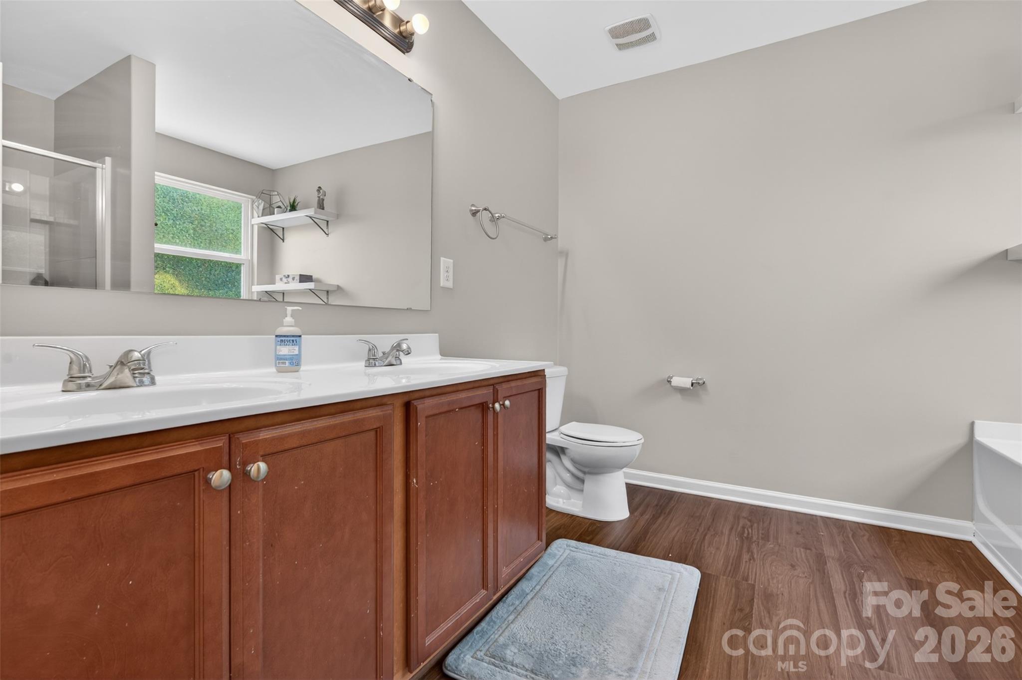 1200 Catawba Run Property Photo 19