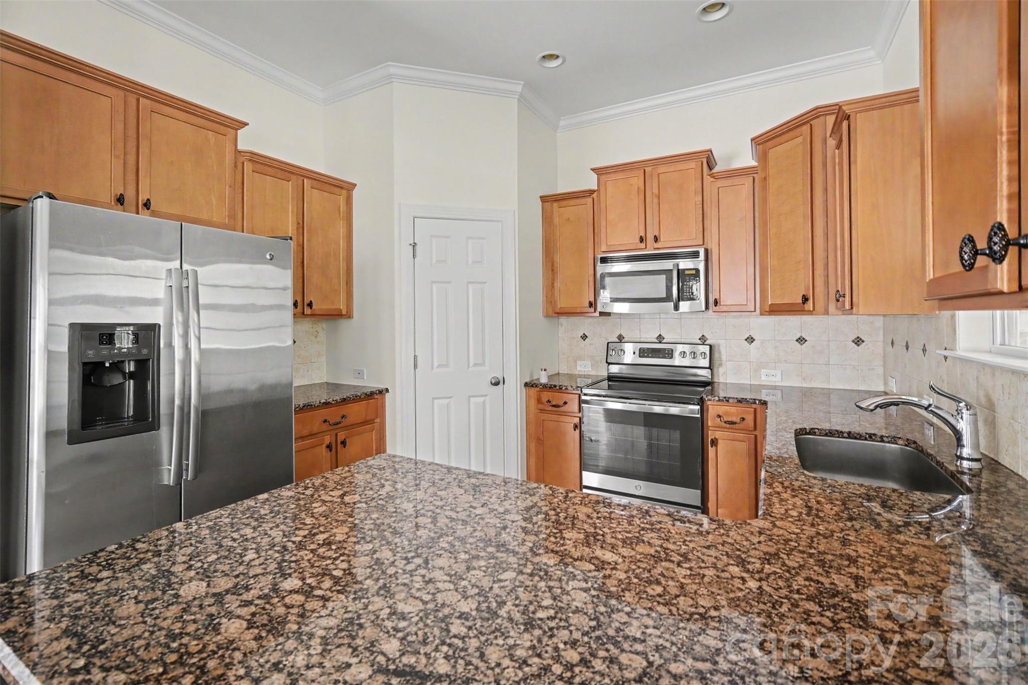 15109 Jade Street Property Photo 4
