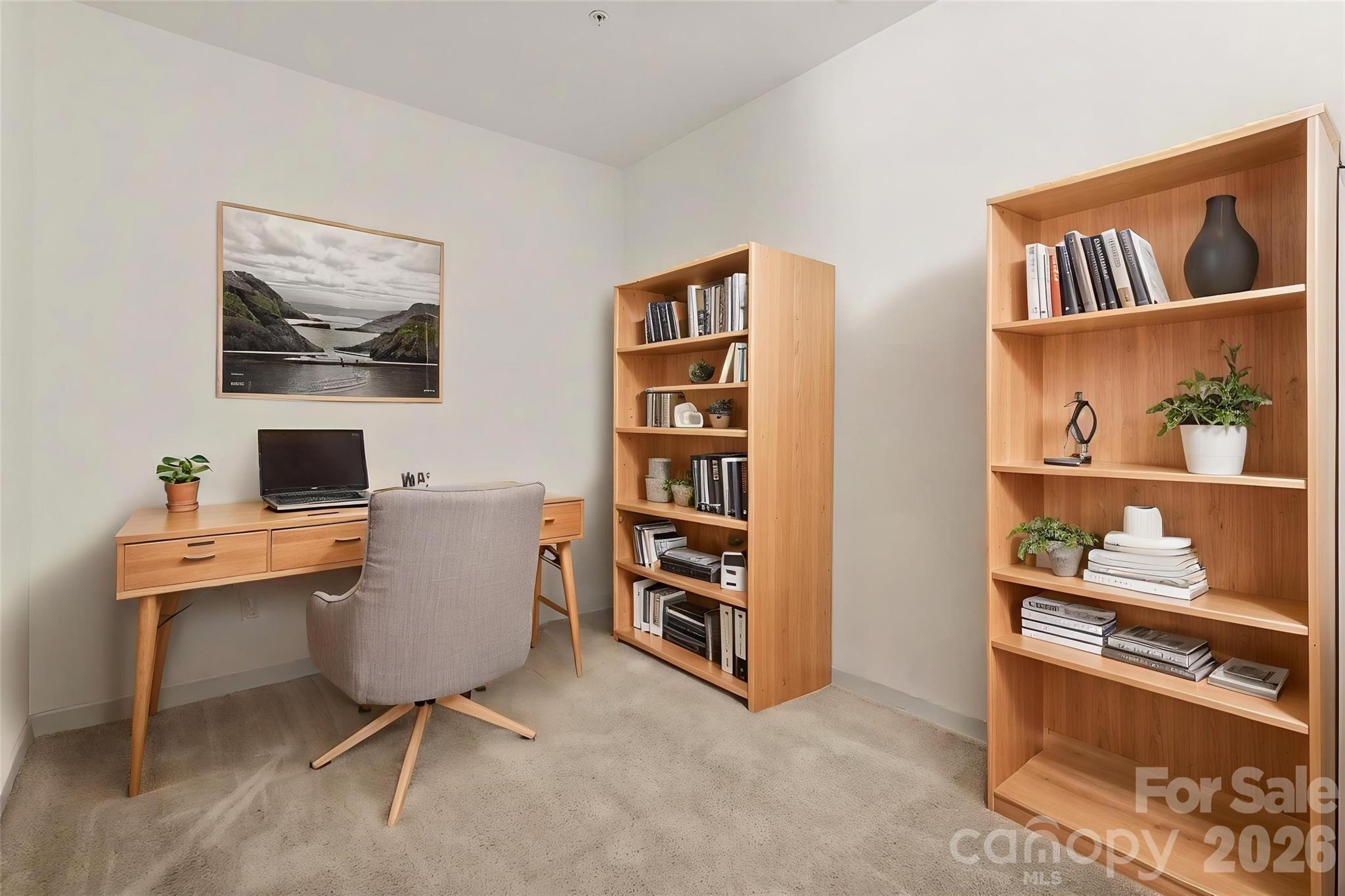 15109 Jade Street Property Photo 6
