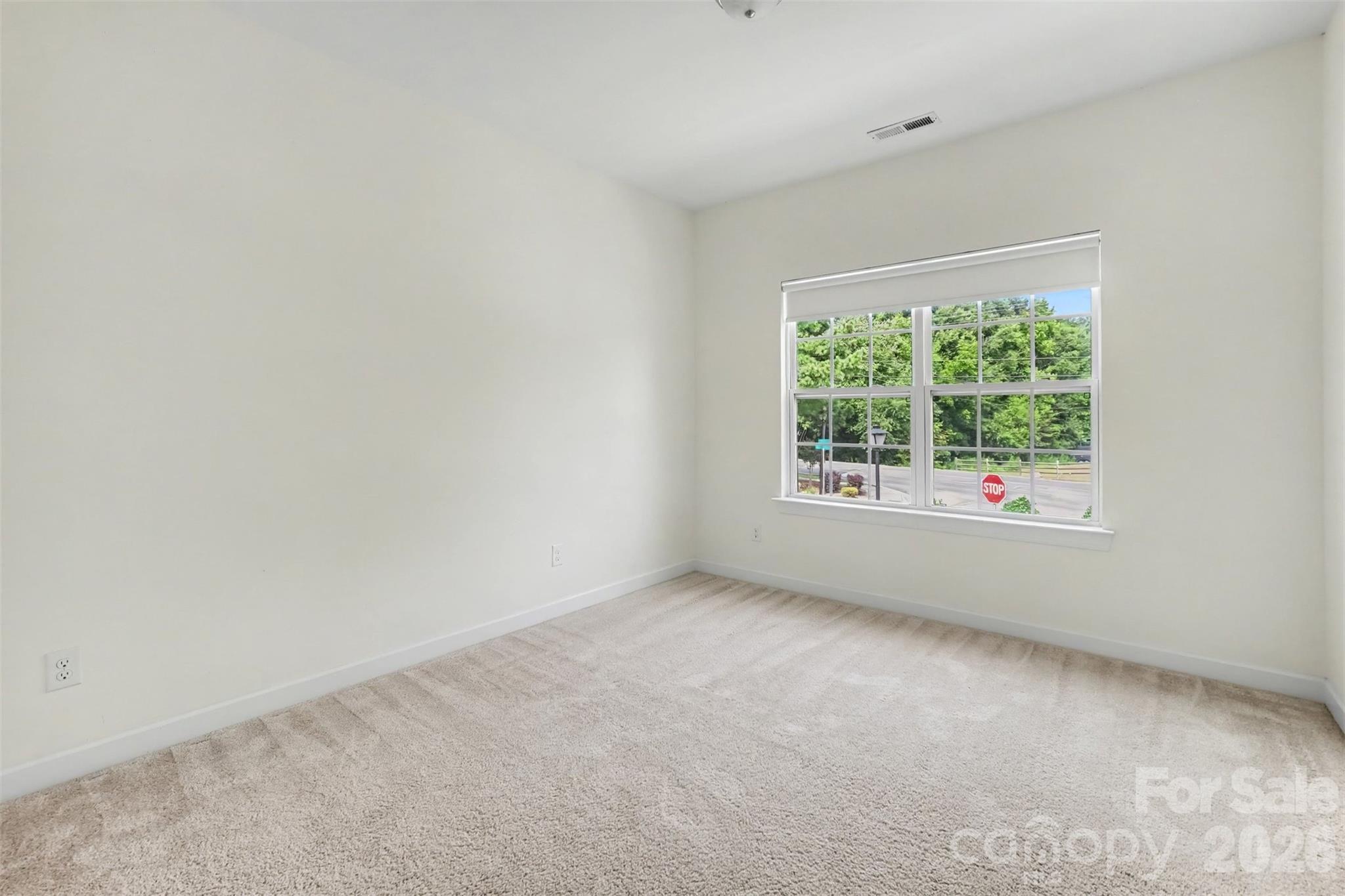 15109 Jade Street Property Photo 11