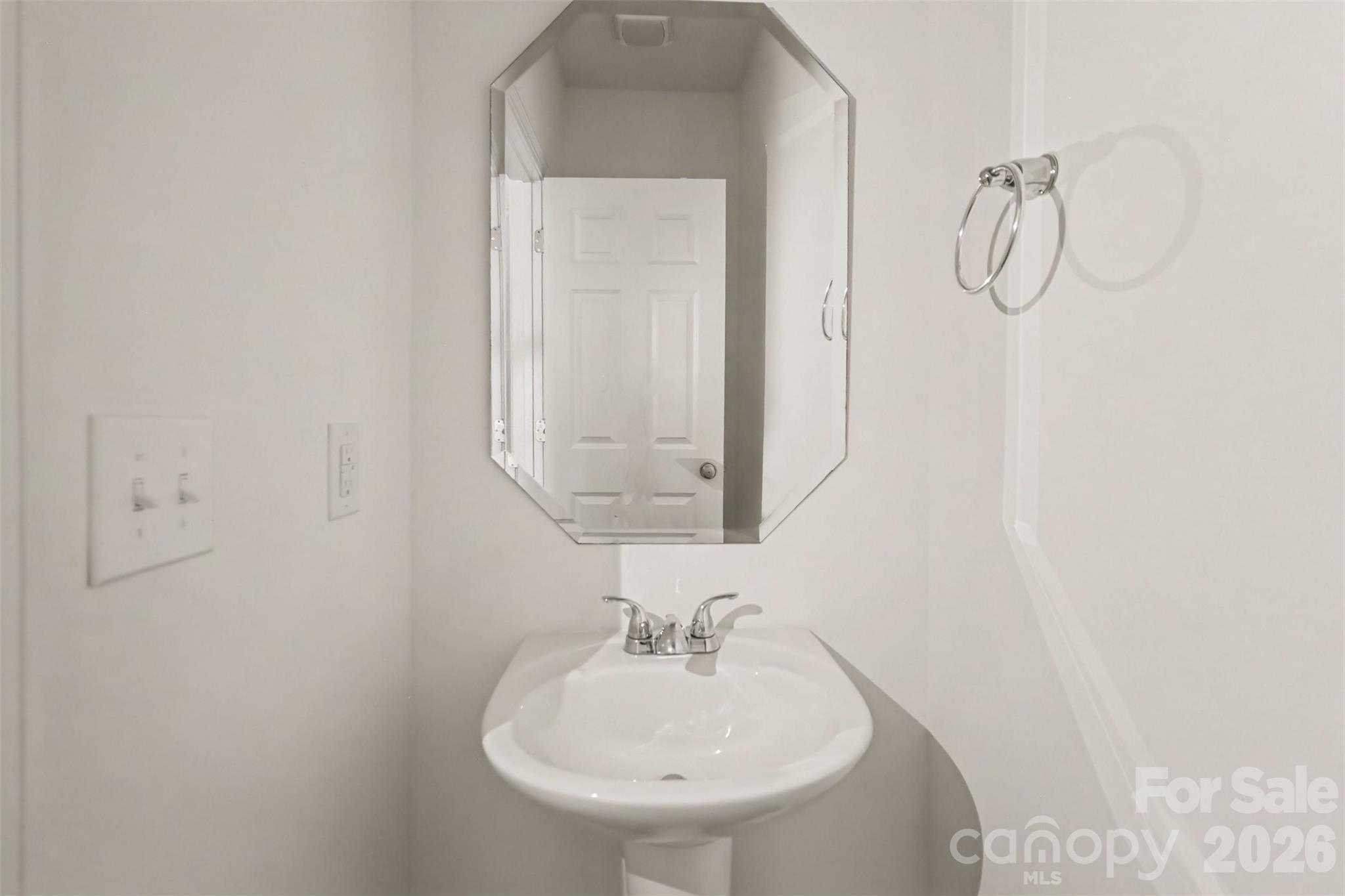 15109 Jade Street Property Photo 25