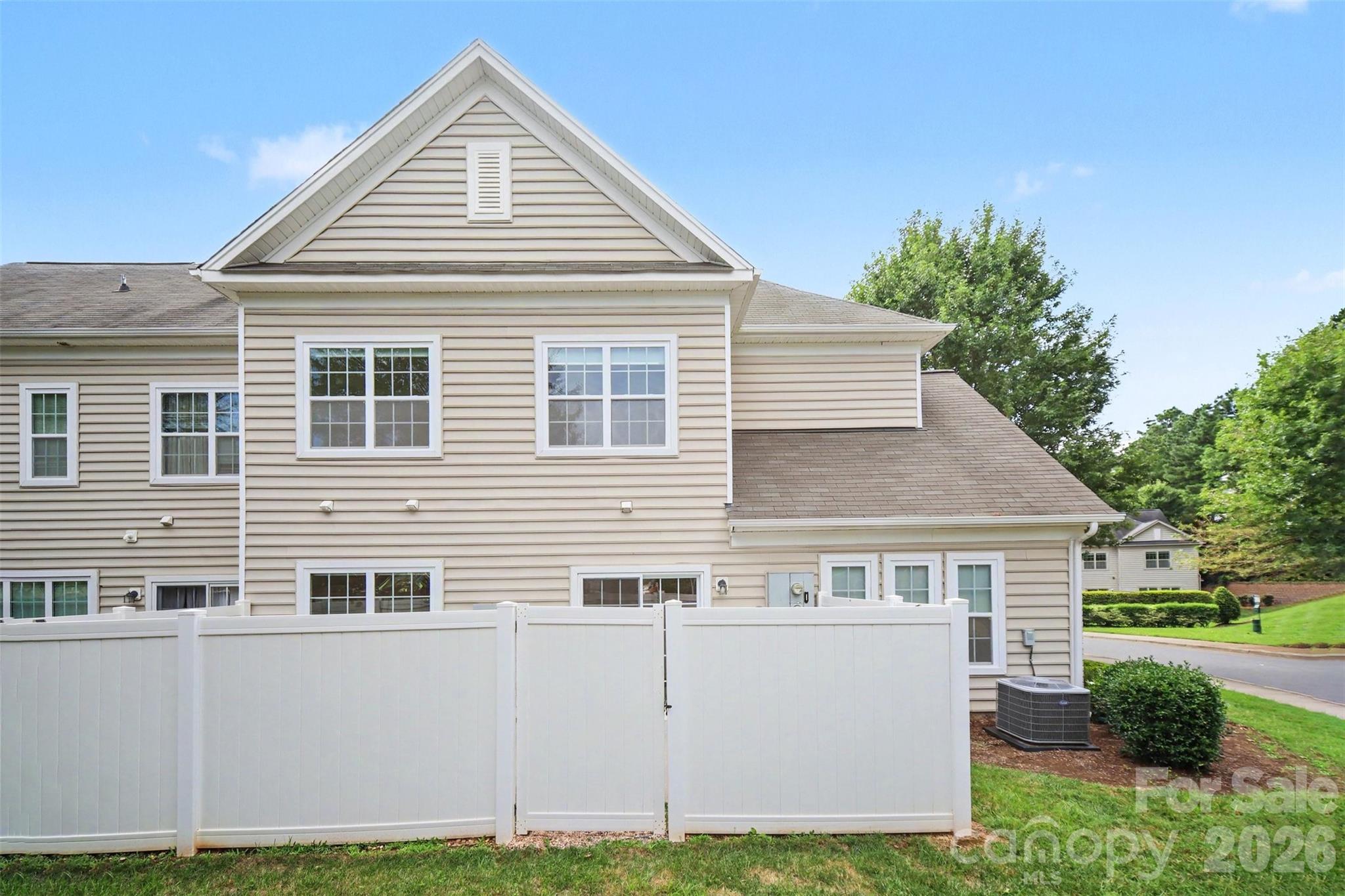 15109 Jade Street Property Photo 43