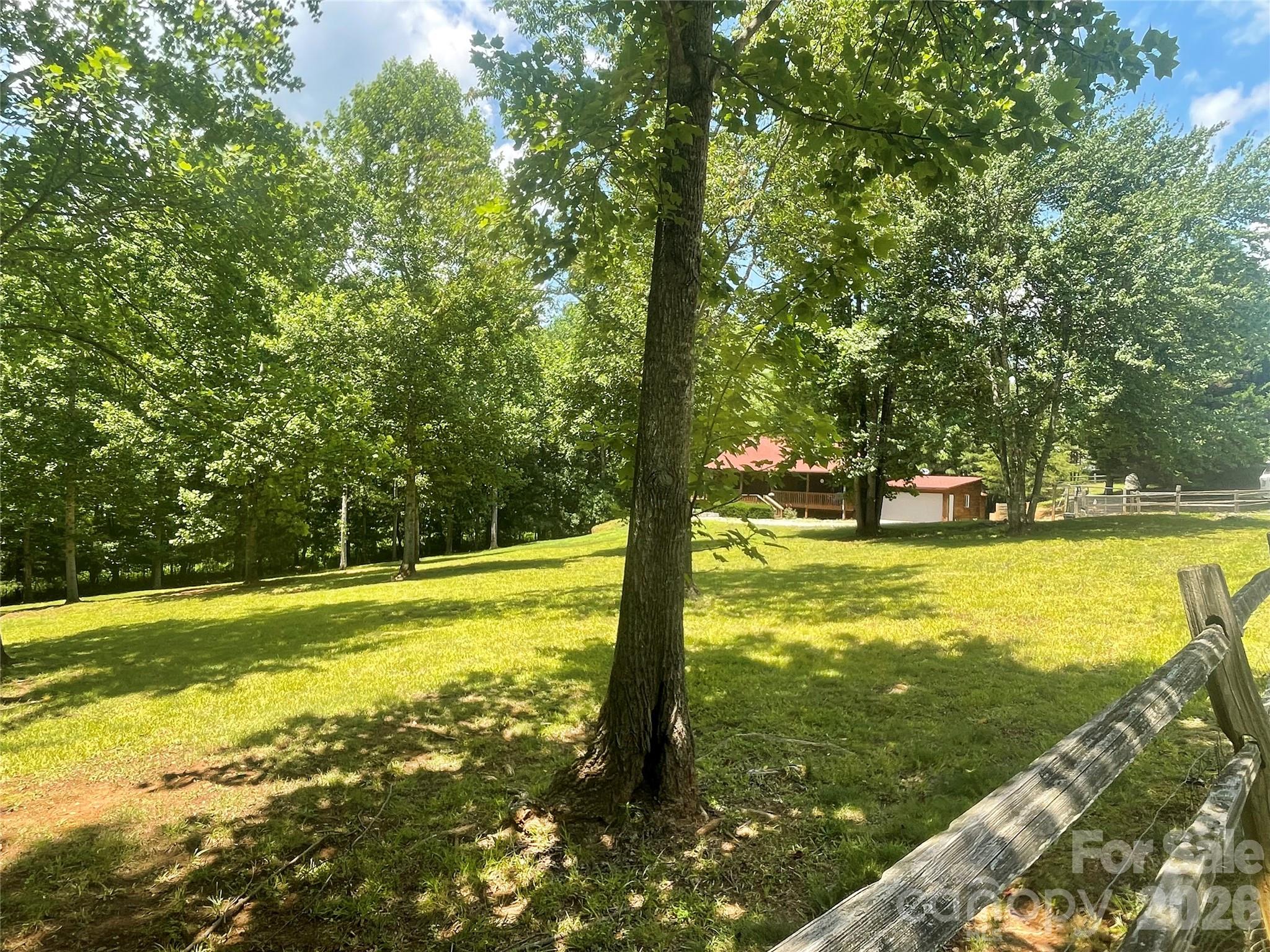 114 Woodstock Lane Property Photo 3