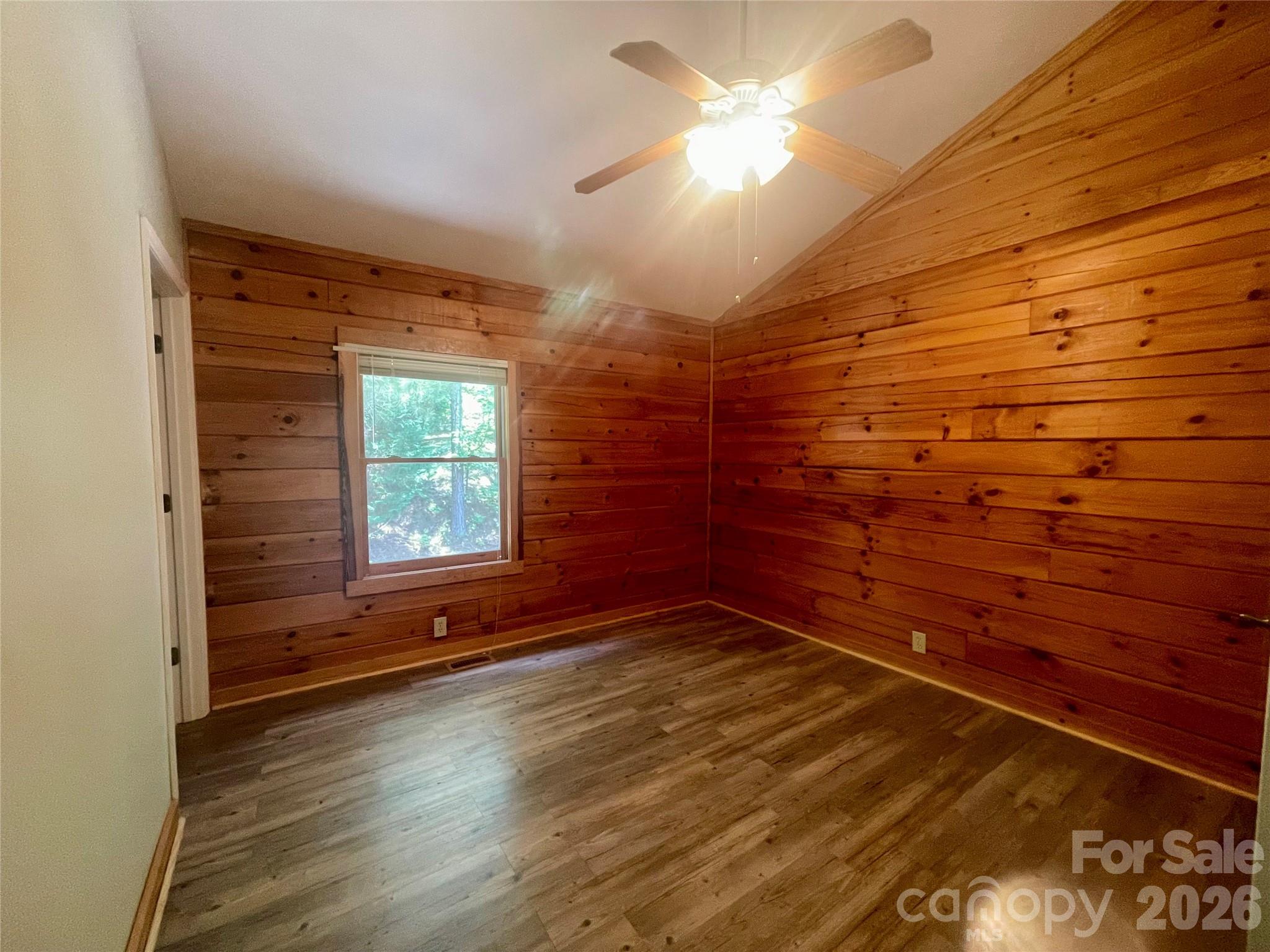 114 Woodstock Lane Property Photo 15