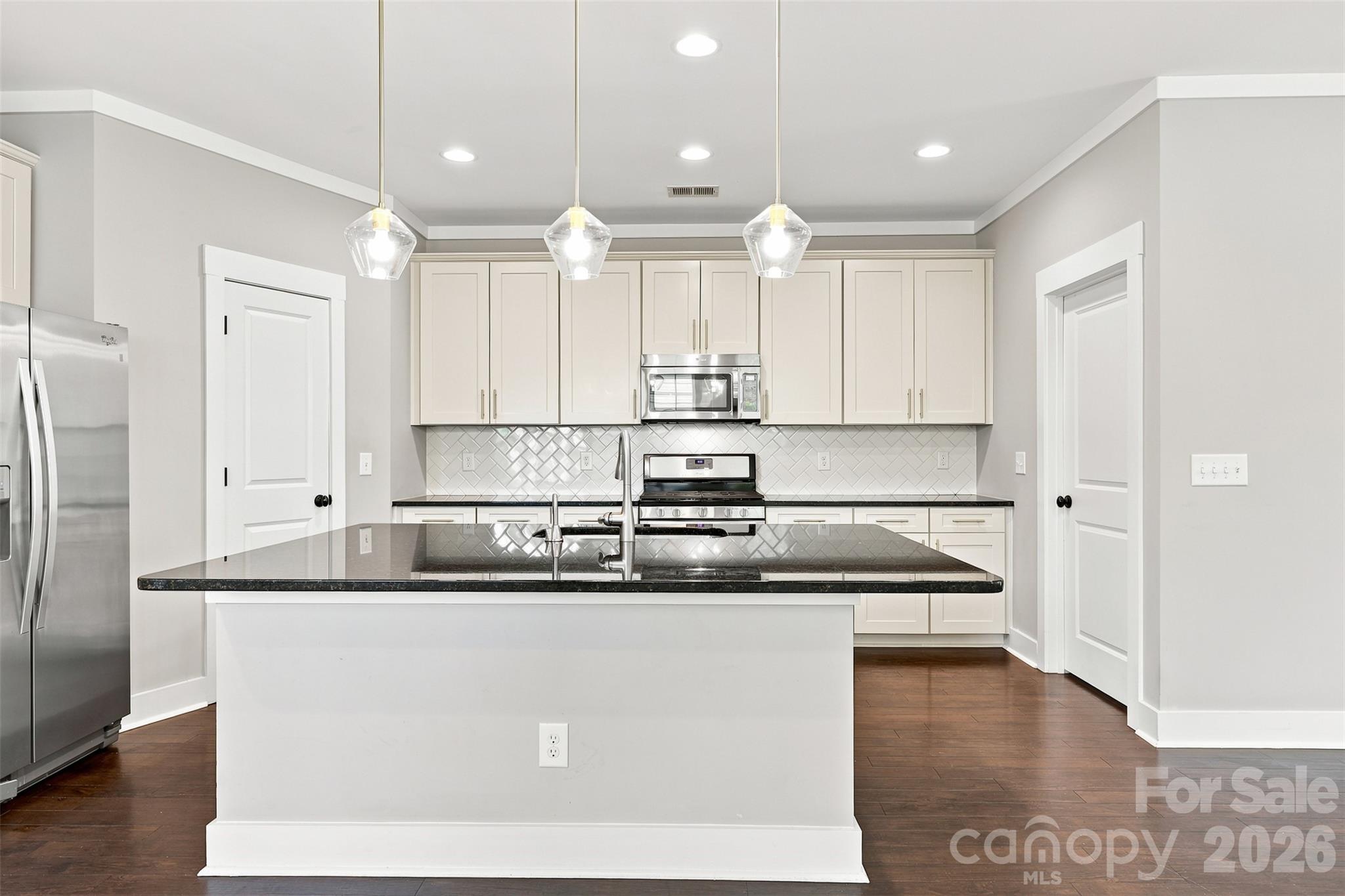 2104 Woodward Avenue Property Photo 13