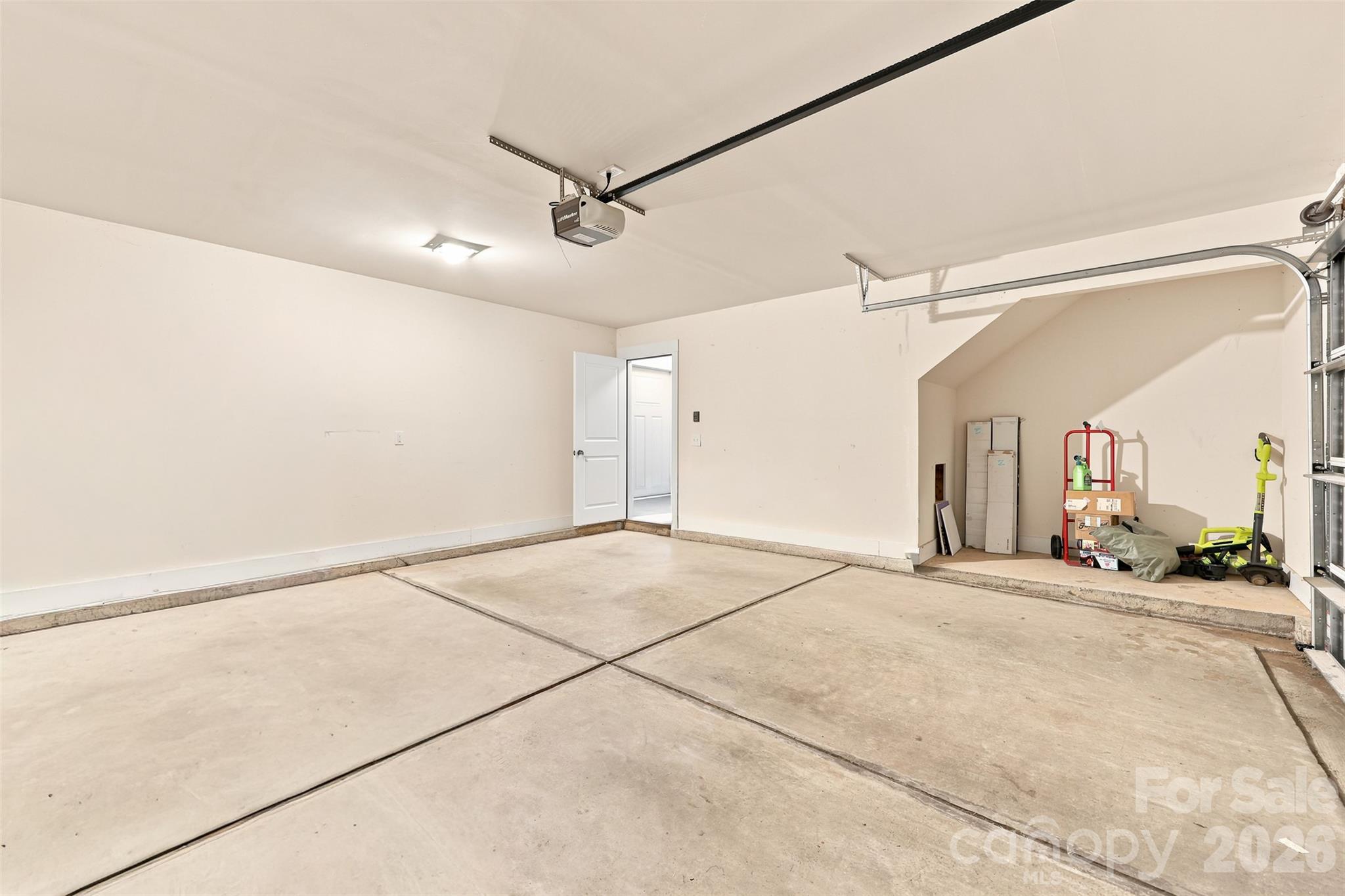 2104 Woodward Avenue Property Photo 34