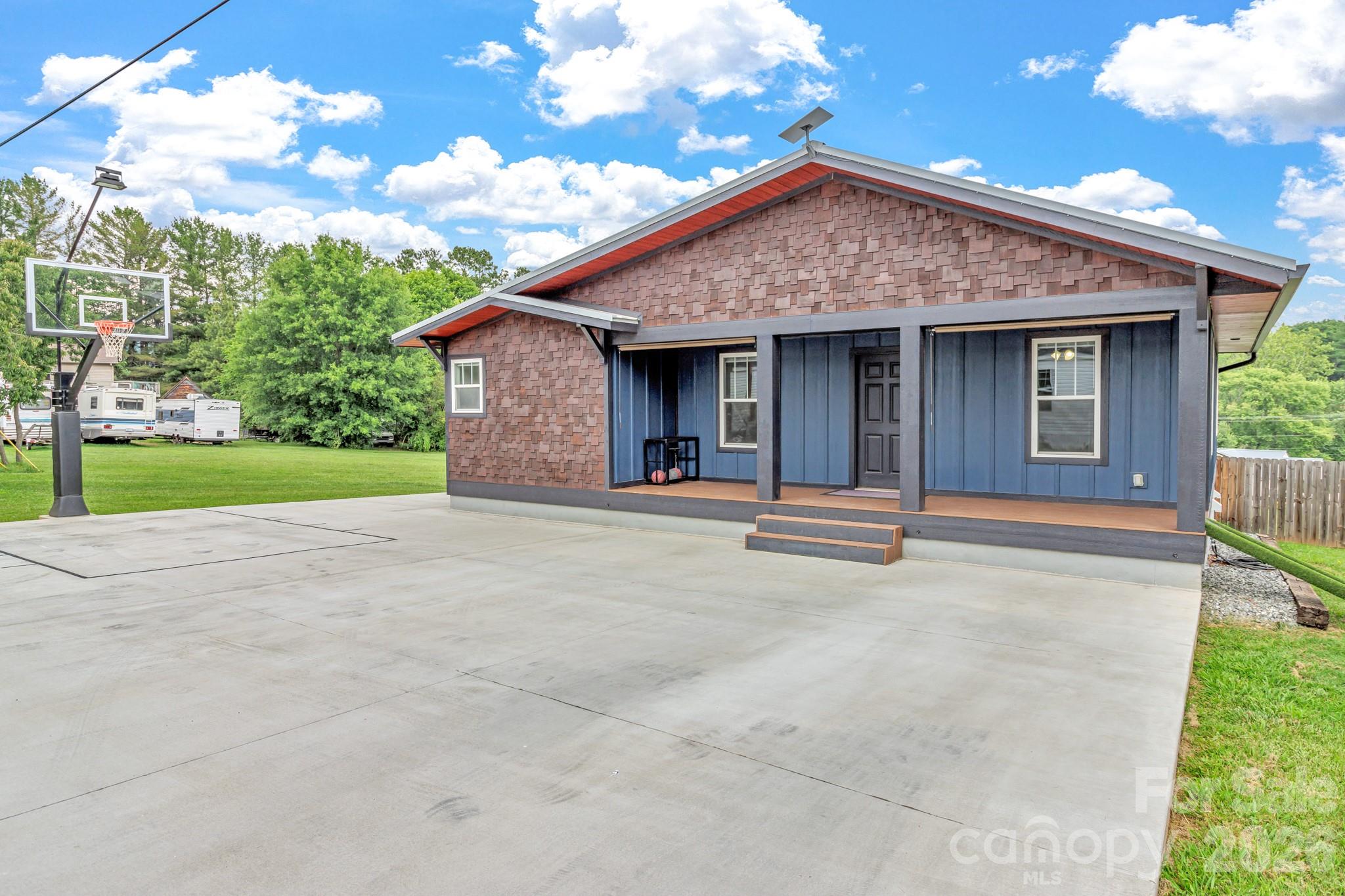 43 Pelzer Street 1 Property Photo 1