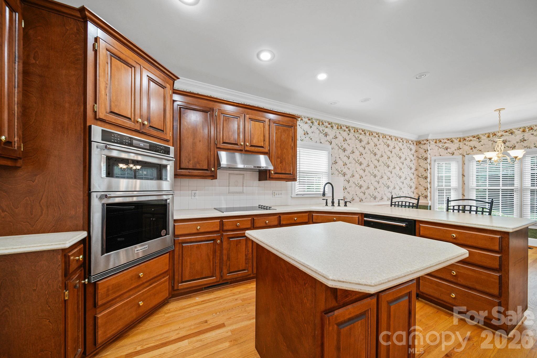 933 Allison Mews Place Property Photo 10