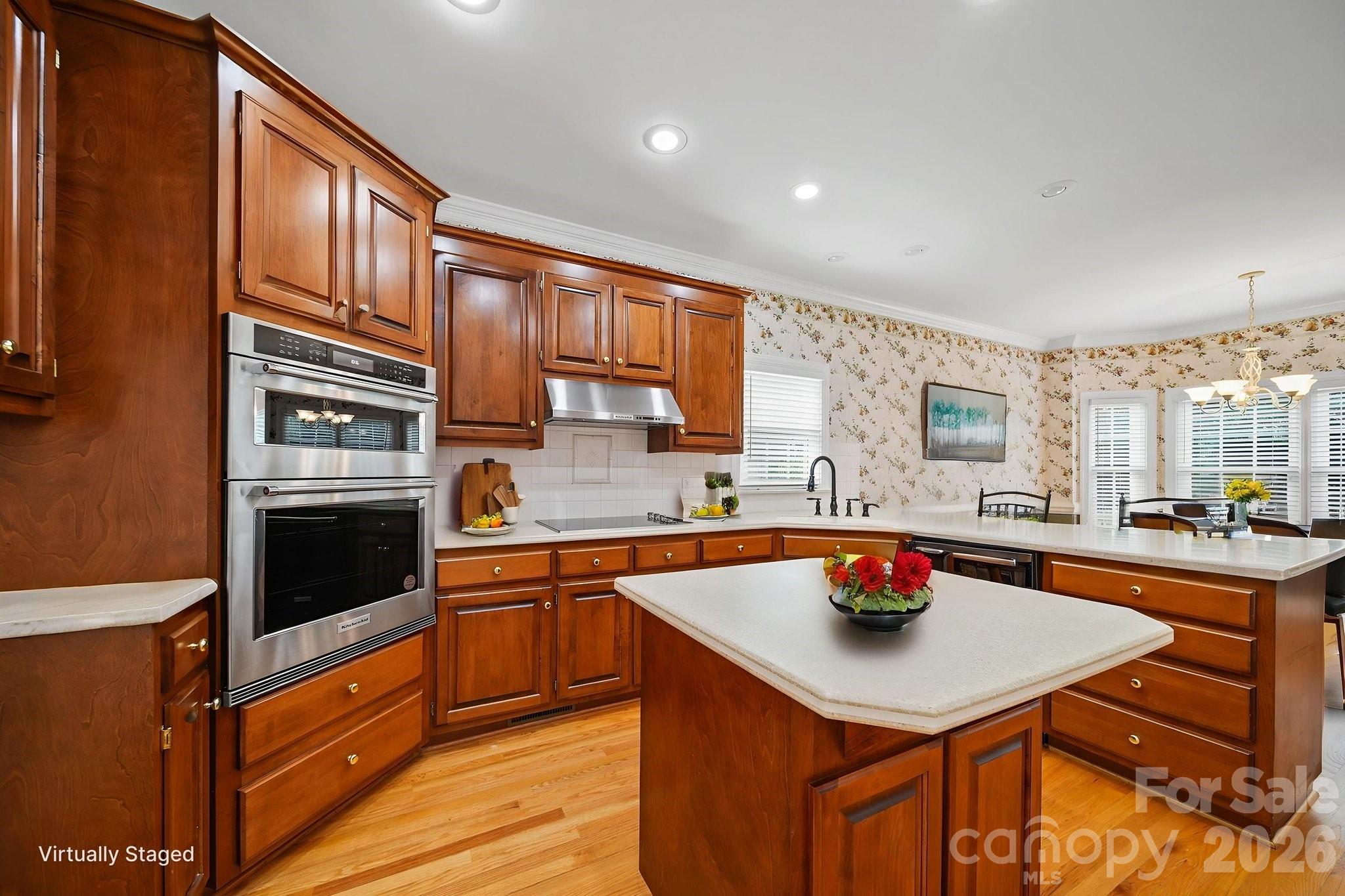 933 Allison Mews Place Property Photo 11