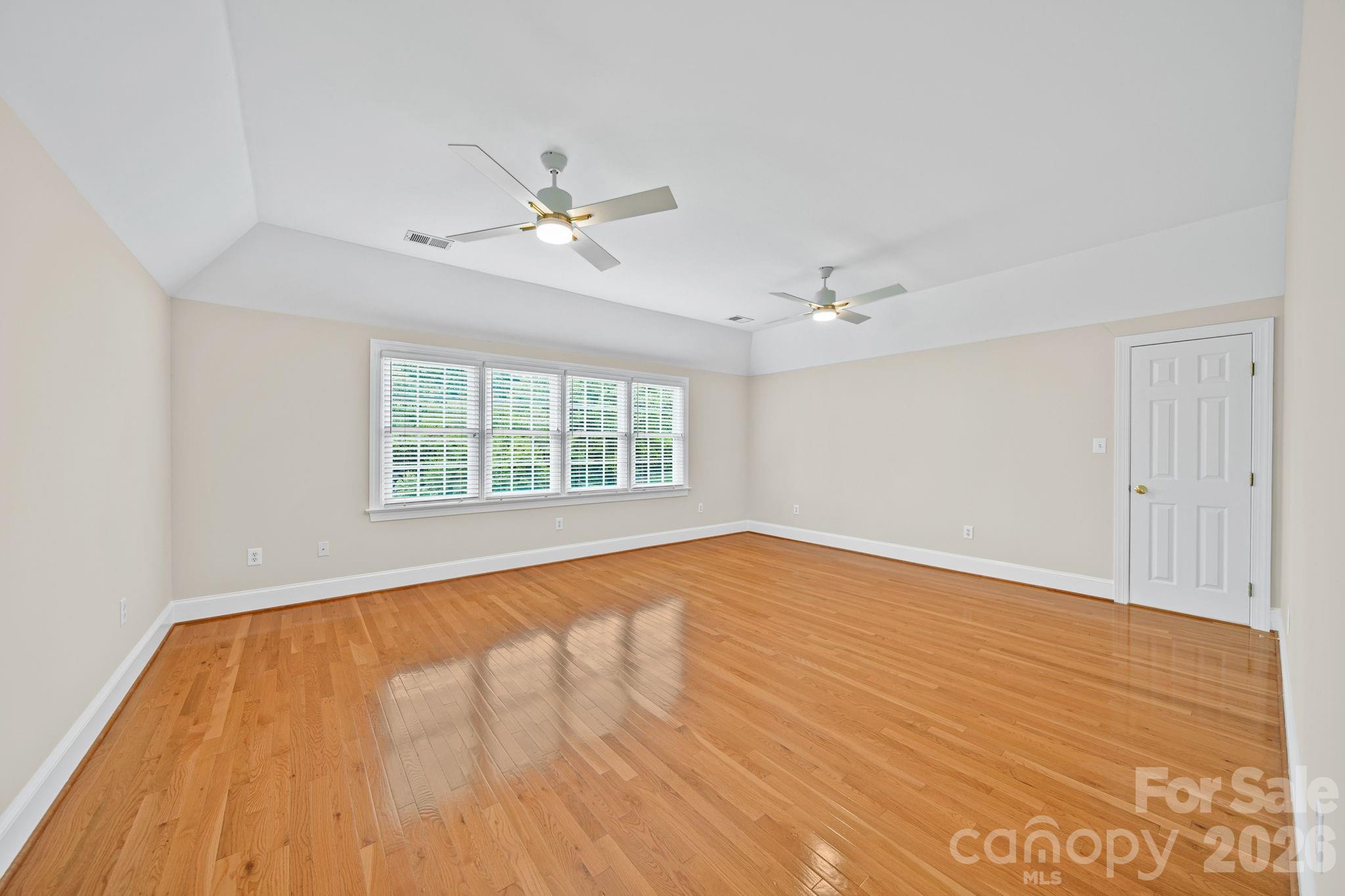 933 Allison Mews Place Property Photo 29