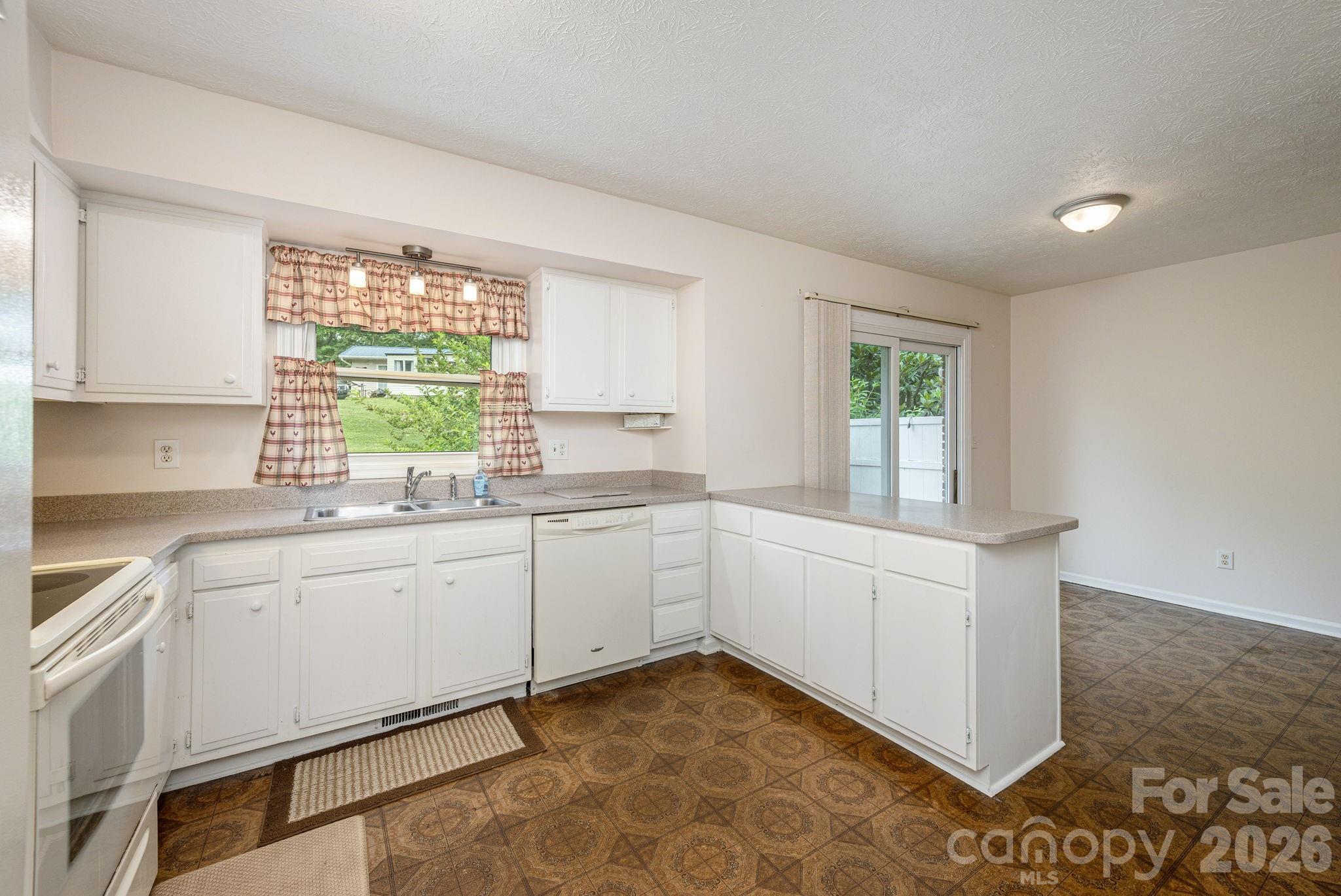 107 Maywood Road Property Photo 9