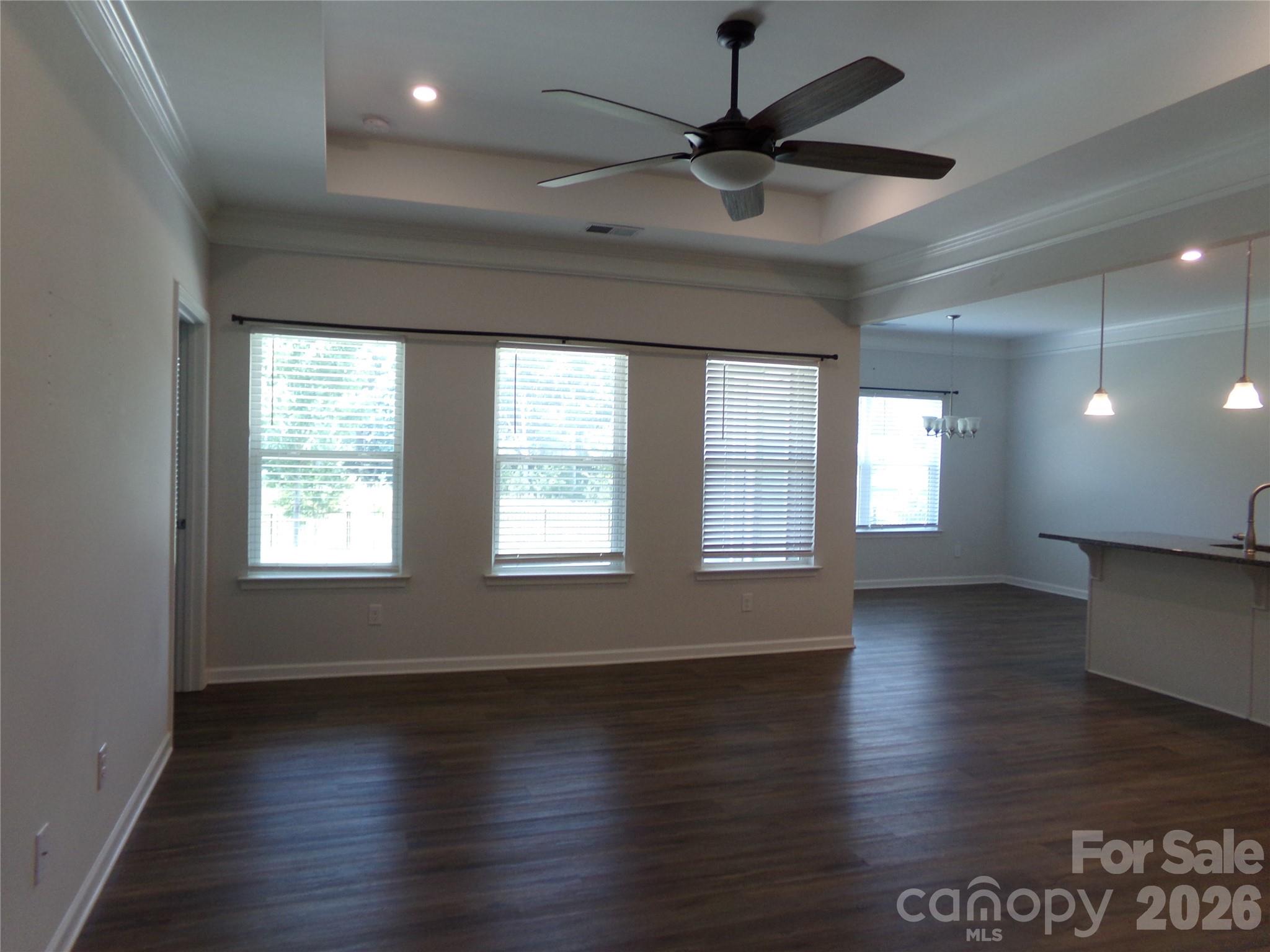 517 Ardsley Drive Property Photo 4