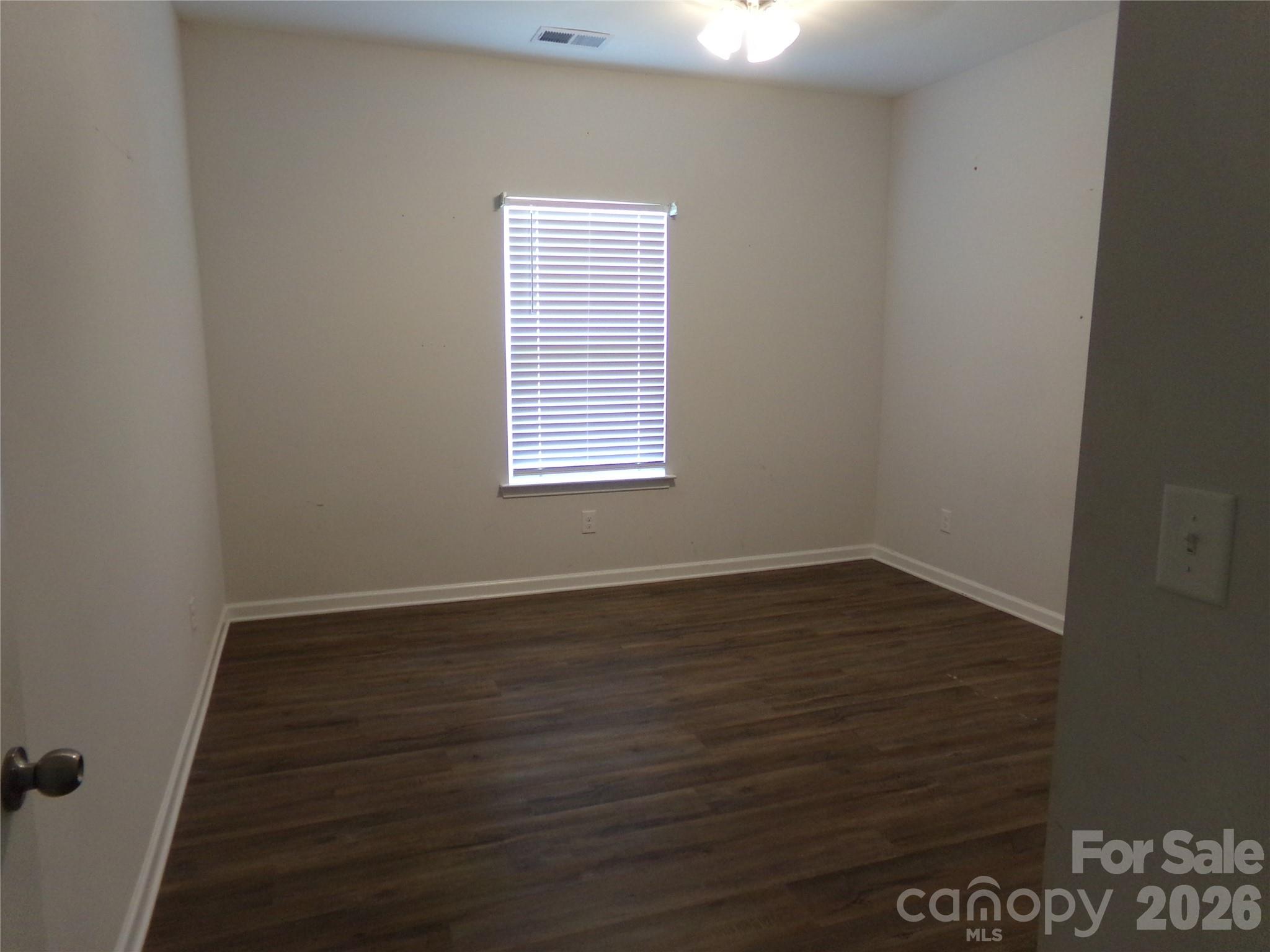 517 Ardsley Drive Property Photo 12