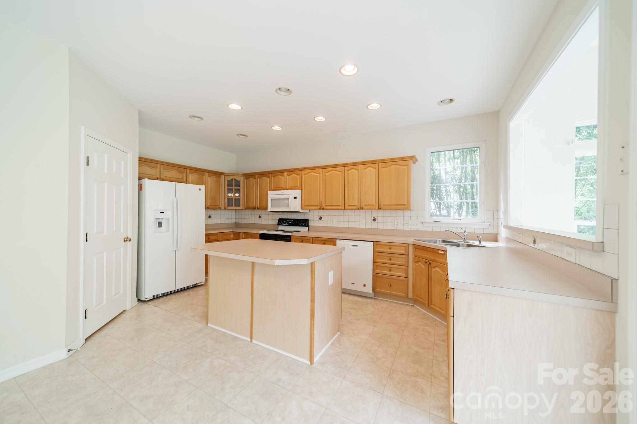 10805 Wilklee Drive Property Photo 16
