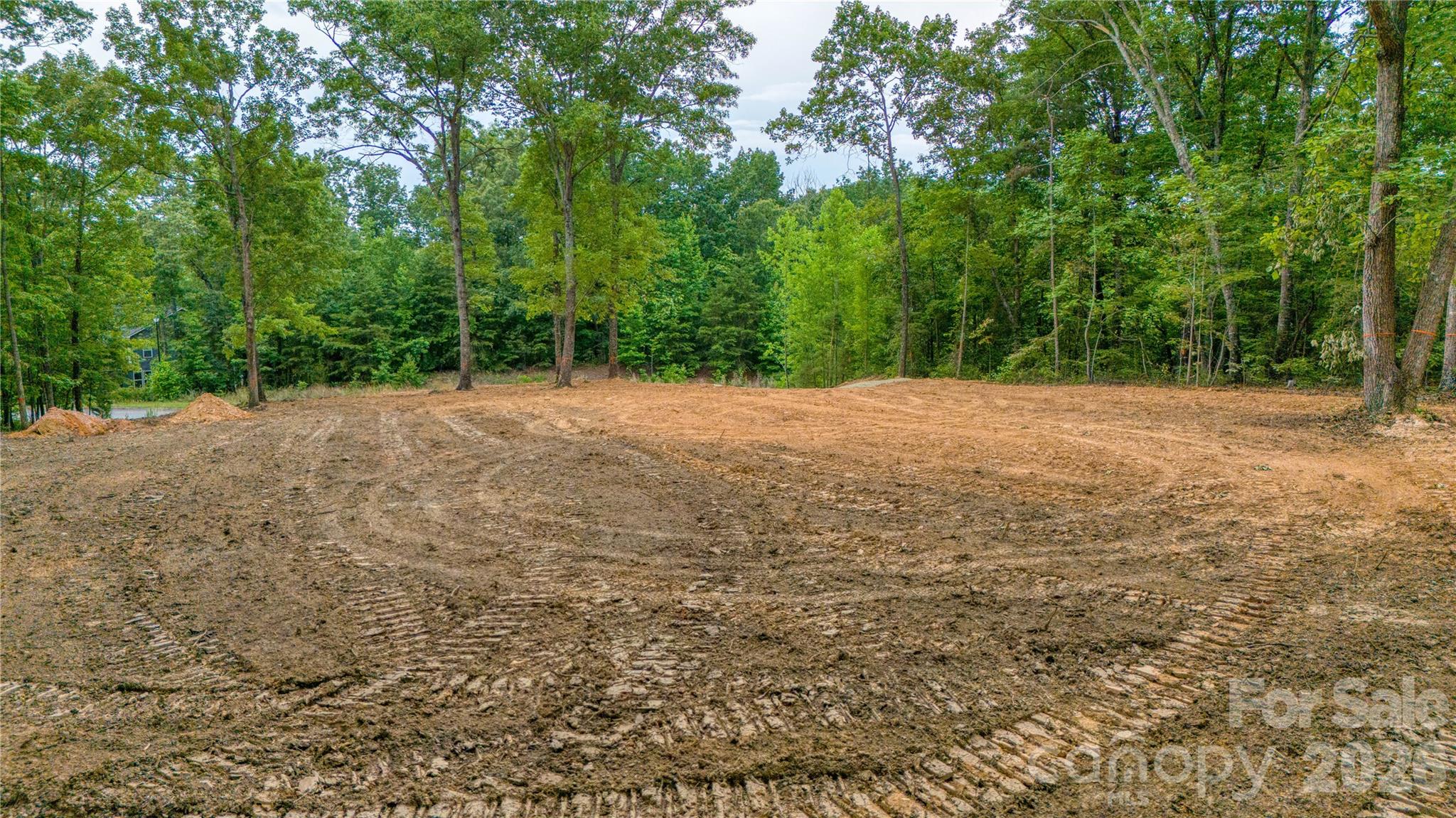 5108 Kings Pinnacle Drive Property Photo 3