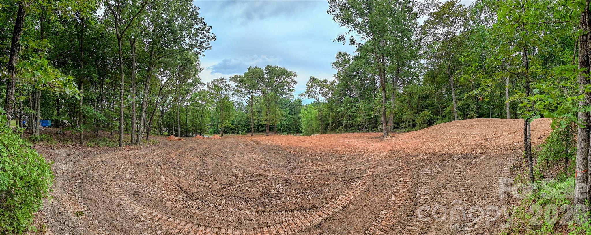 5108 Kings Pinnacle Drive Property Photo 5