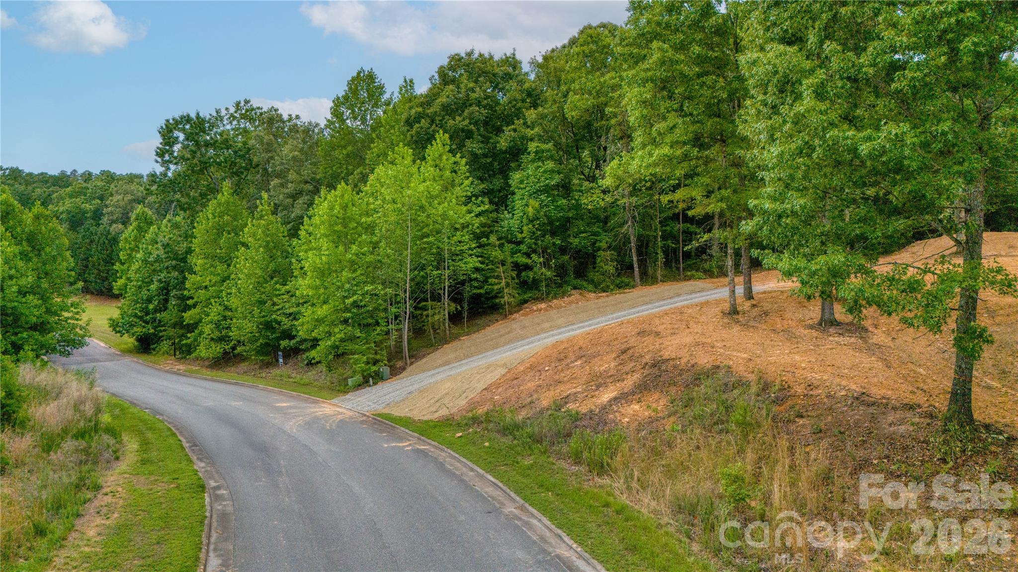 5108 Kings Pinnacle Drive Property Photo 13