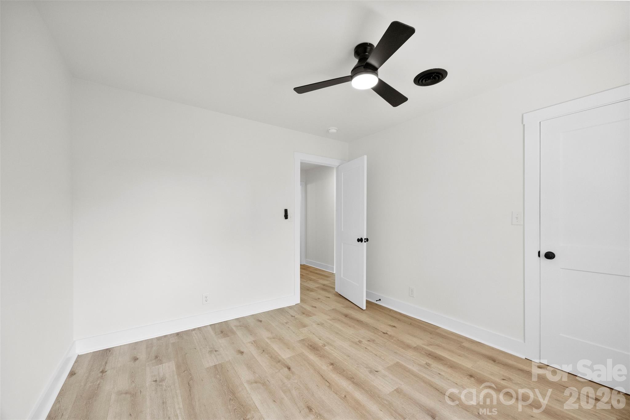 5421 Maplewood Lane Property Photo 23
