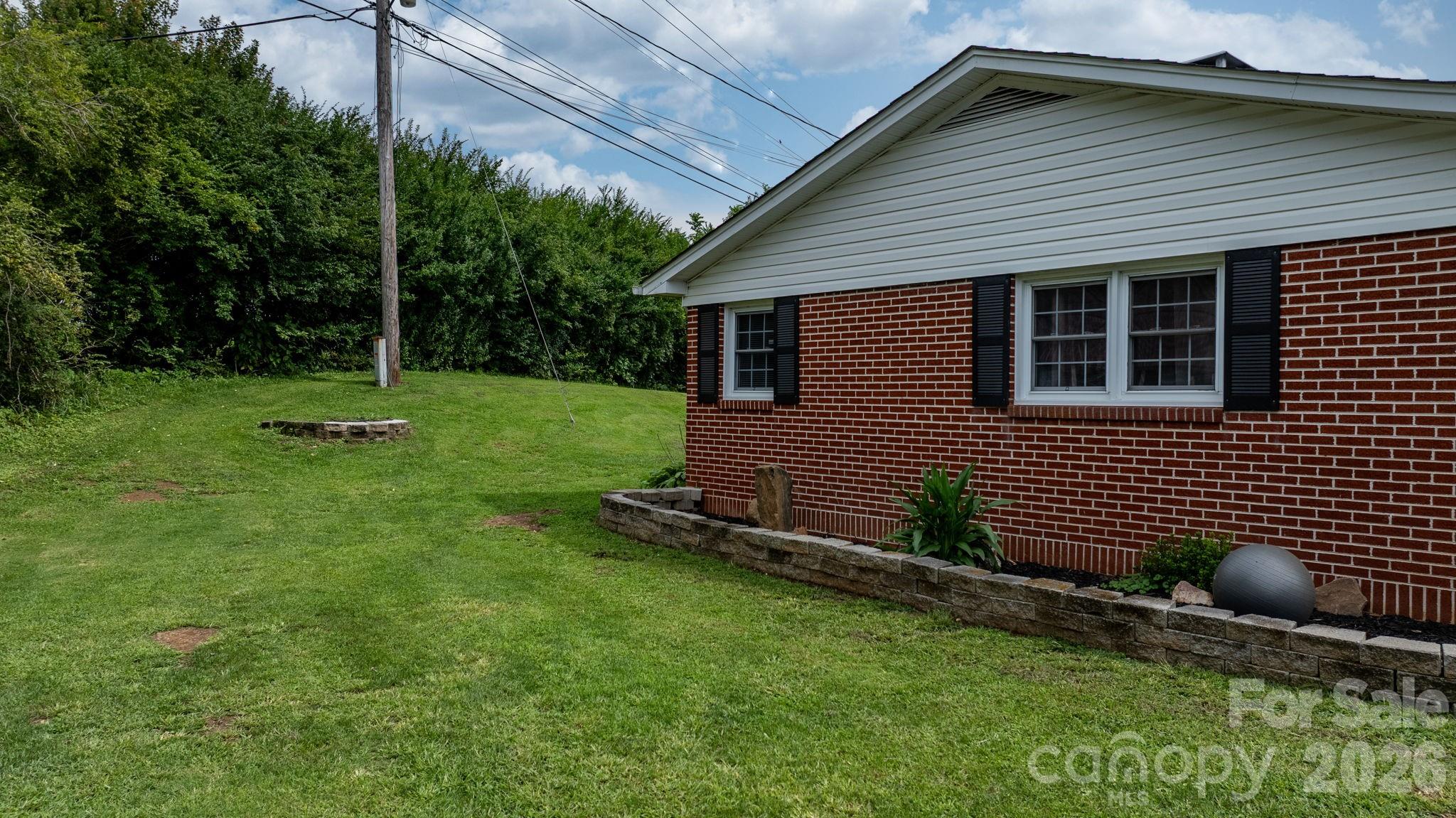 35 Glendale Drive Property Photo 5