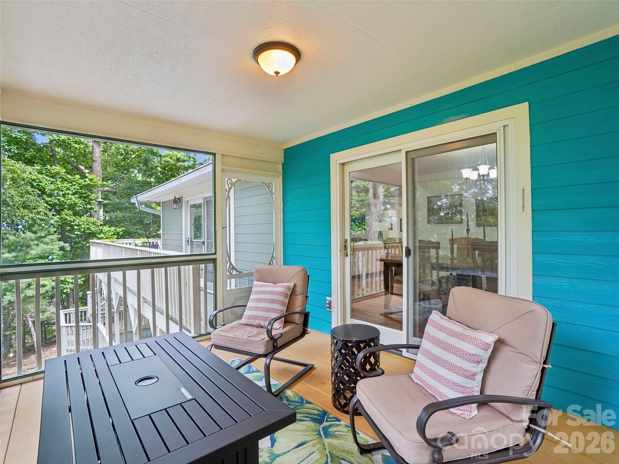 10 Chestnut Top Circle Property Photo 33