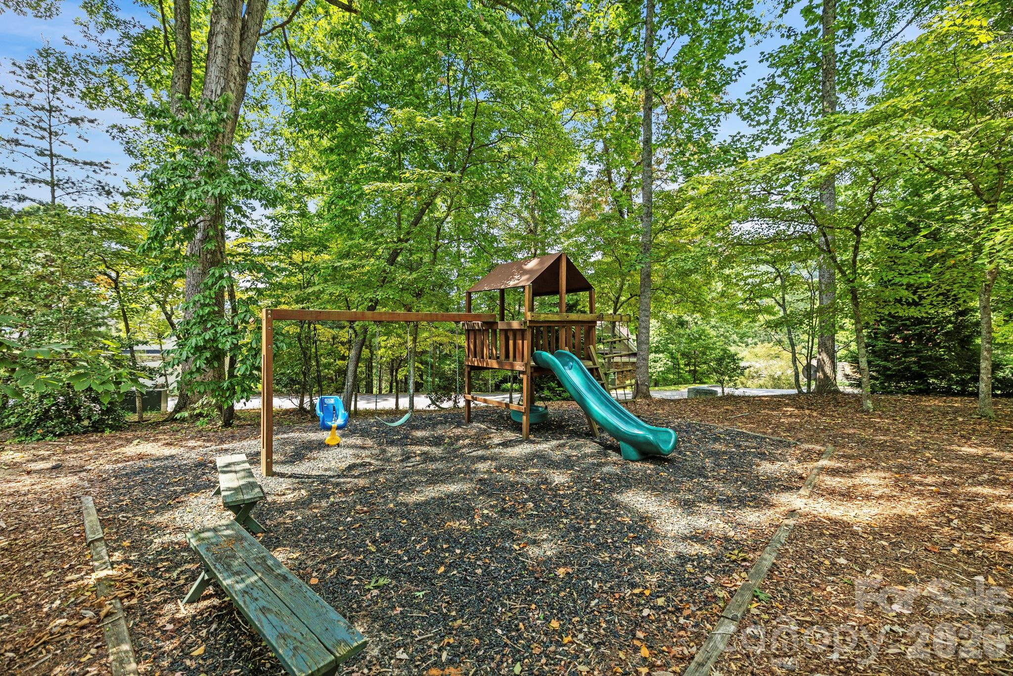 10 Chestnut Top Circle Property Photo 42