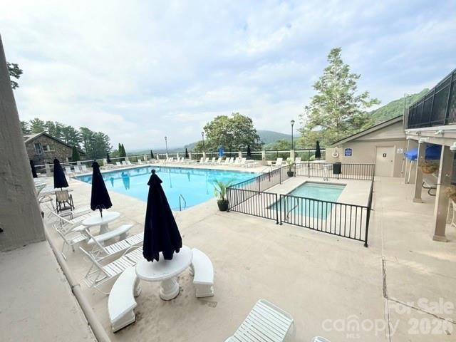 10 Chestnut Top Circle Property Photo 48