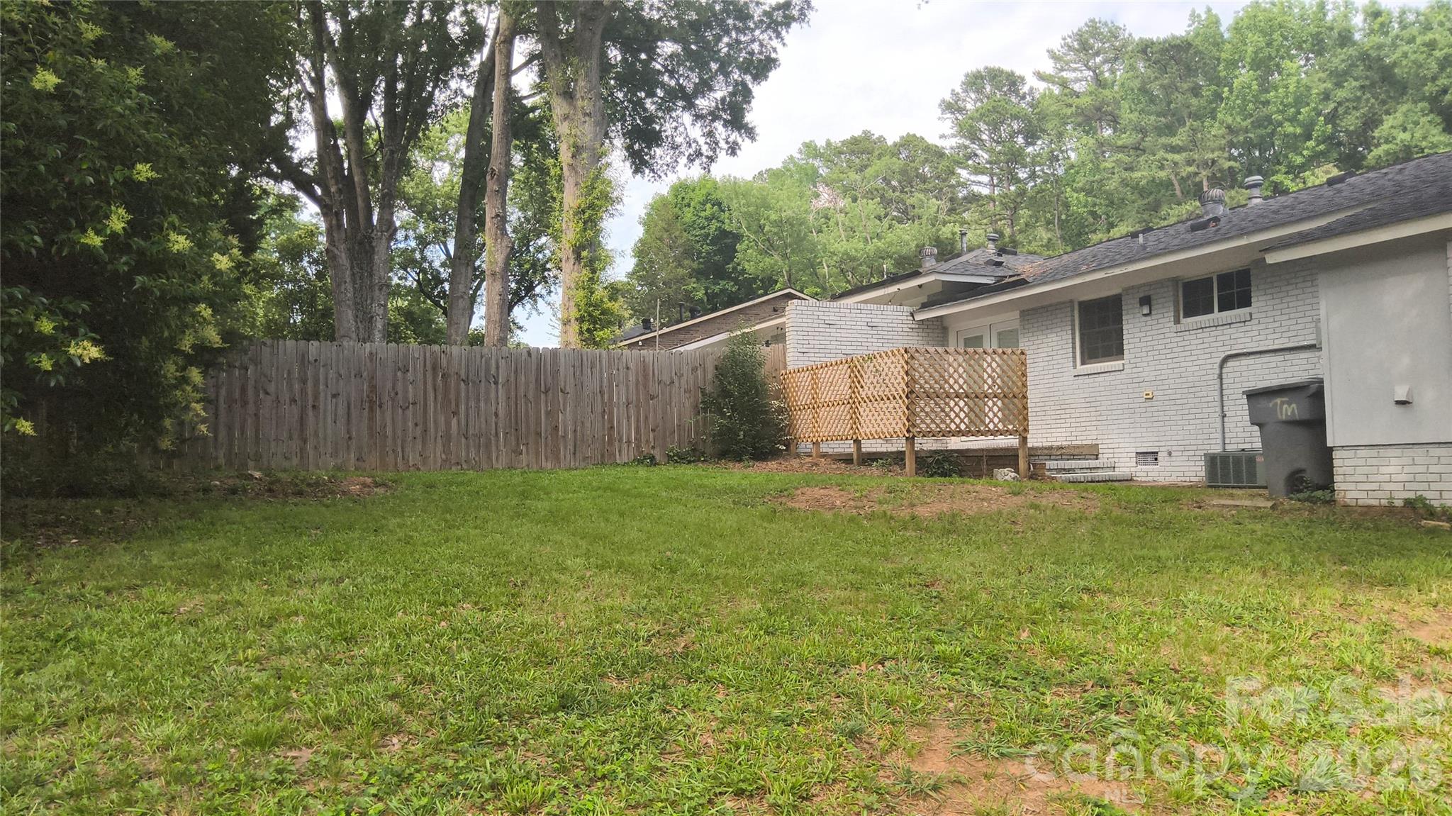 1920 Herrin Avenue Property Photo 3