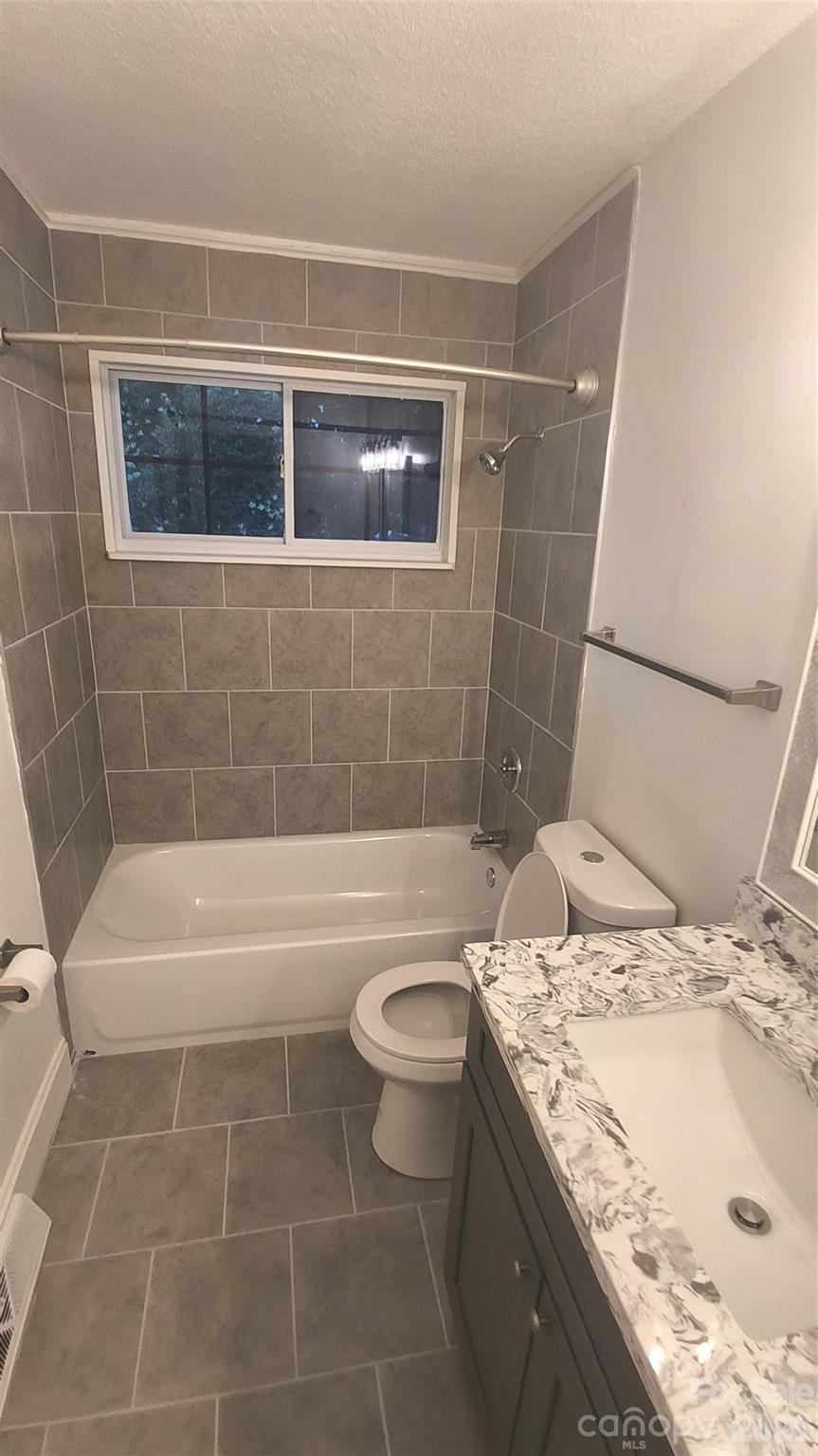 1920 Herrin Avenue Property Photo 9