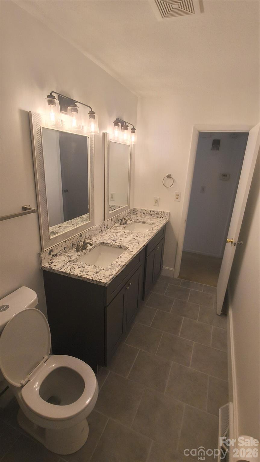 1920 Herrin Avenue Property Photo 16