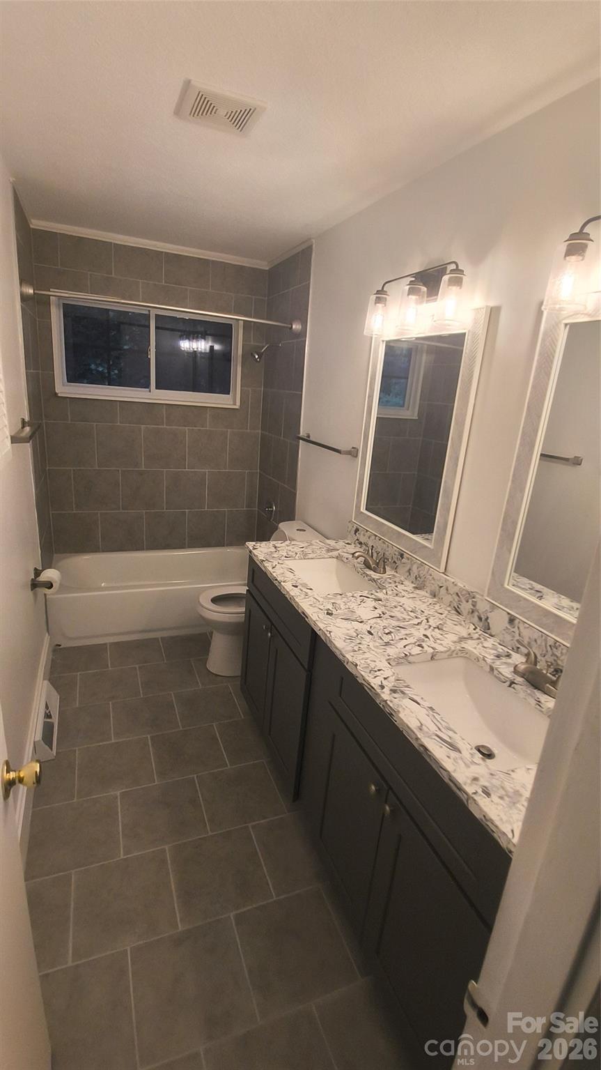 1920 Herrin Avenue Property Photo 17