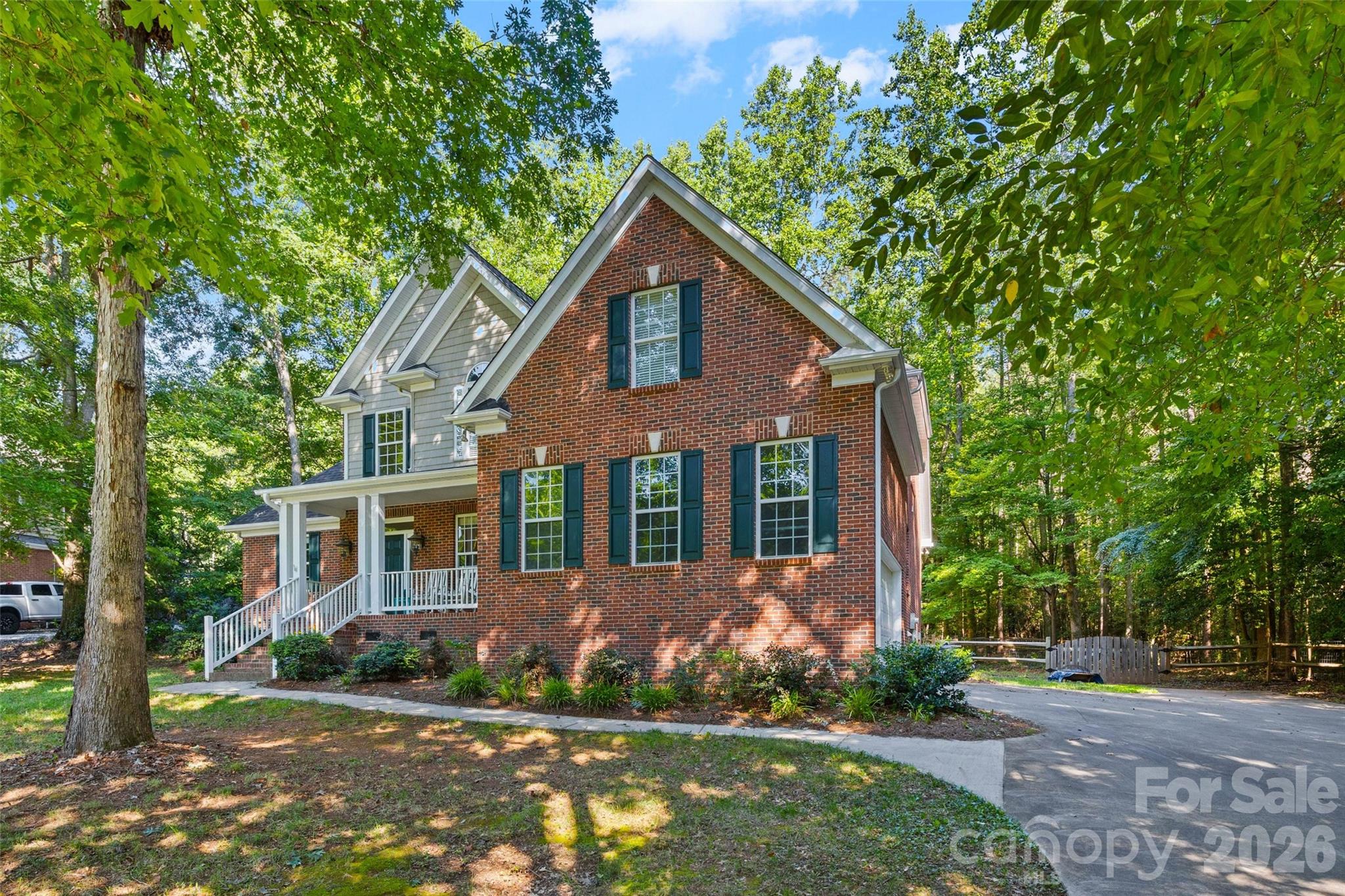 2035 Slippery Rock Cove Property Photo 4