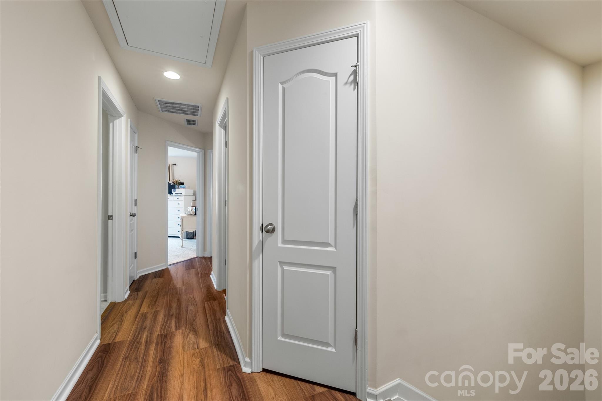 7044 Woodsbay Lane Property Photo 16