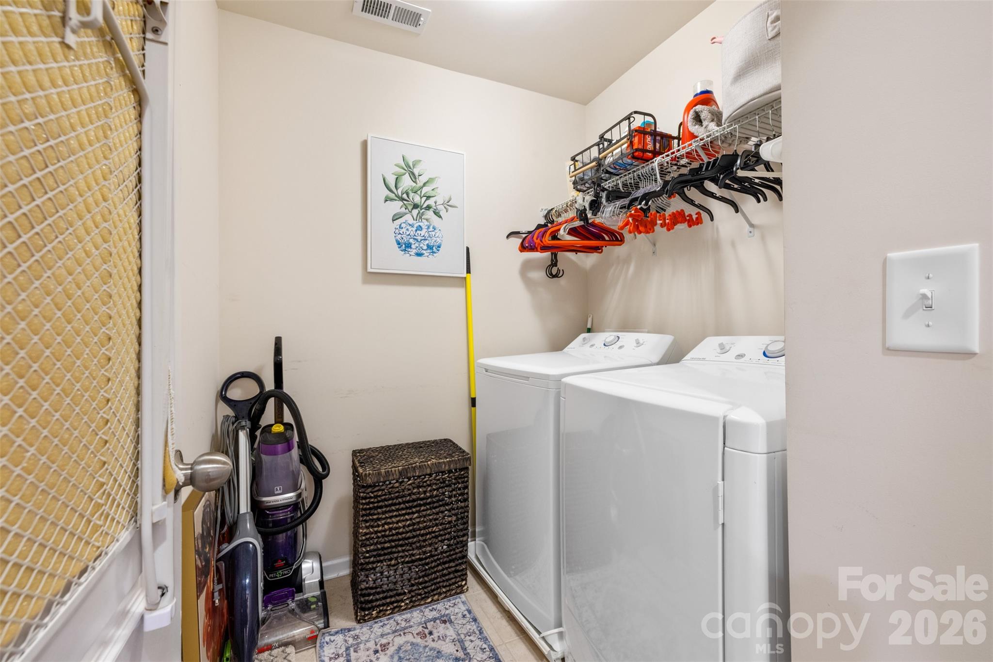 7044 Woodsbay Lane Property Photo 26