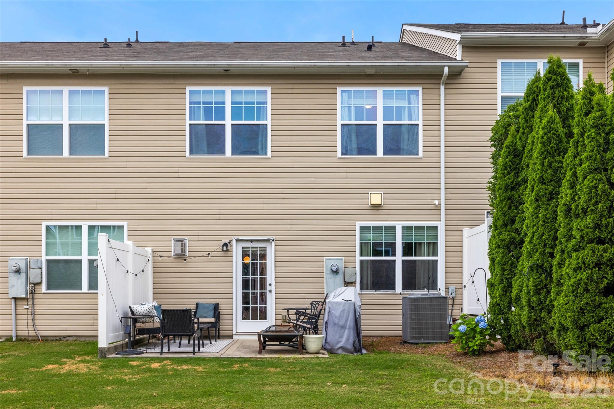 7044 Woodsbay Lane Property Photo 28