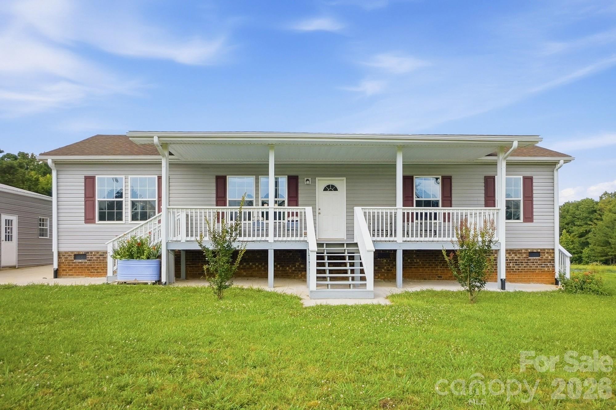650 Daves Road Property Photo 2