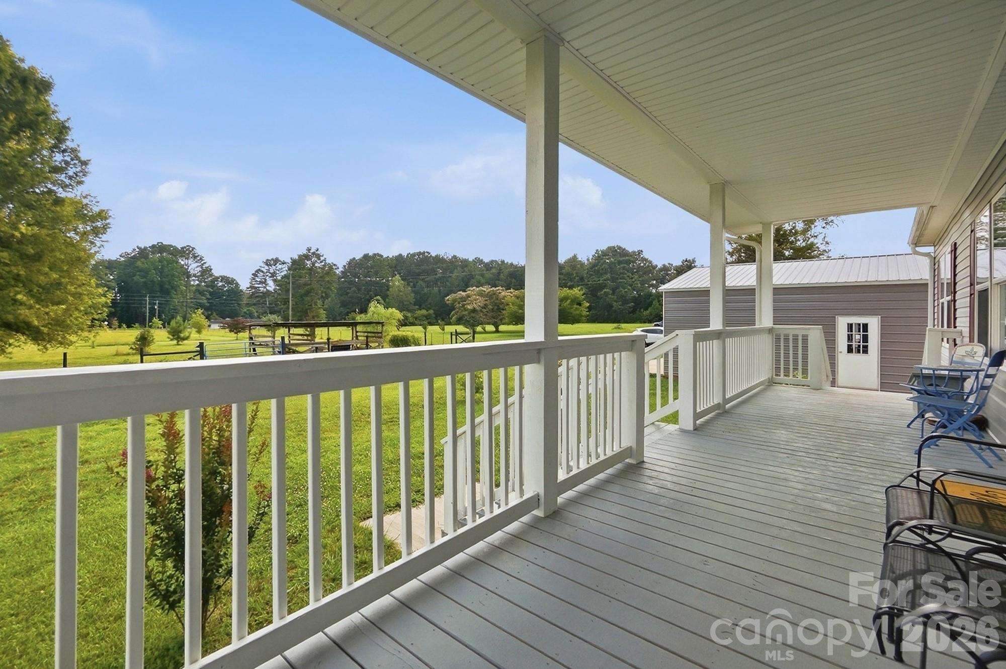 650 Daves Road Property Photo 8