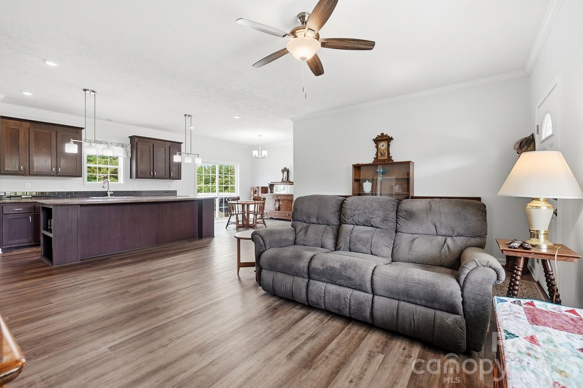 650 Daves Road Property Photo 11